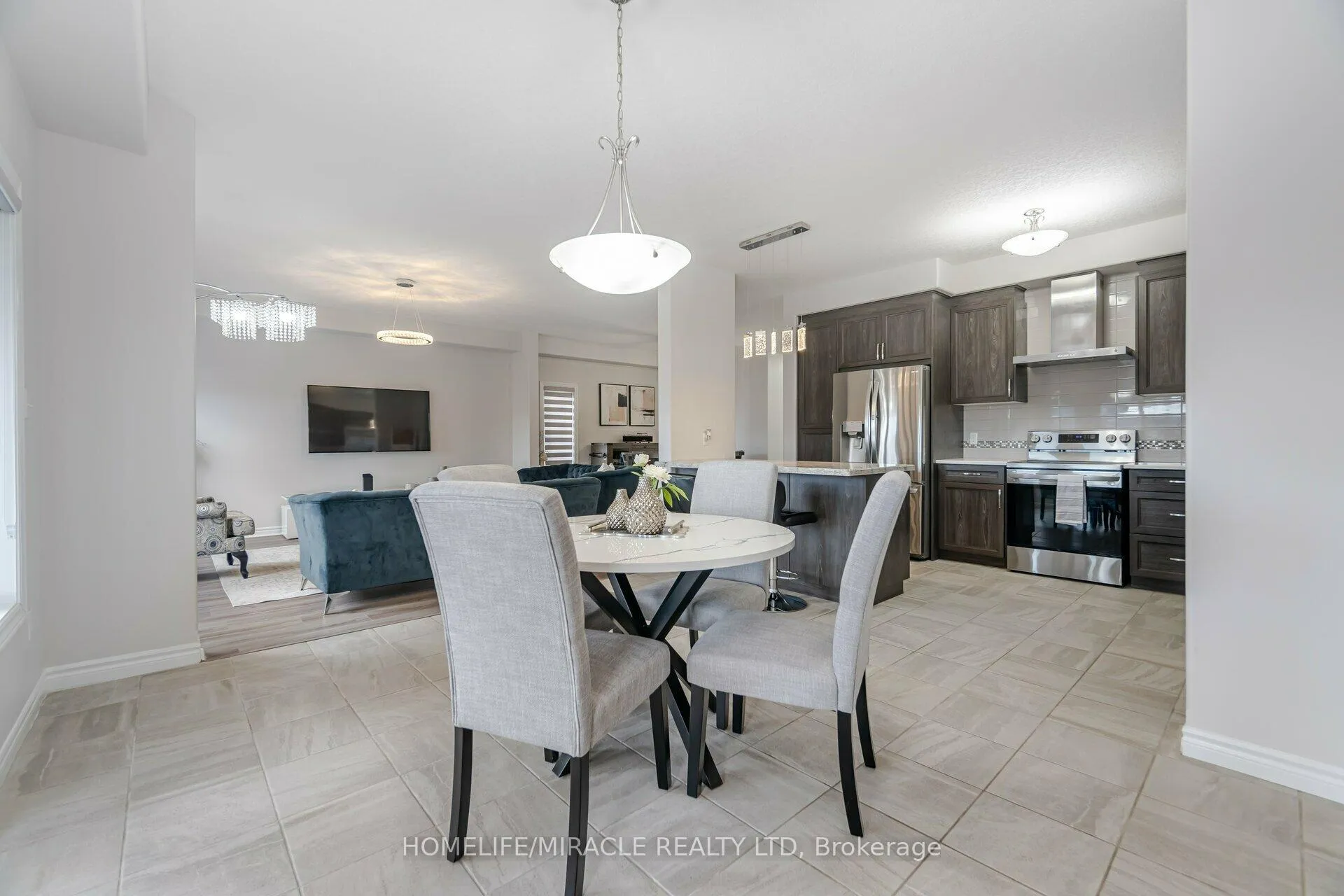 Photo 11 of 63 Netherwood Road, Kitchener — HOMEH