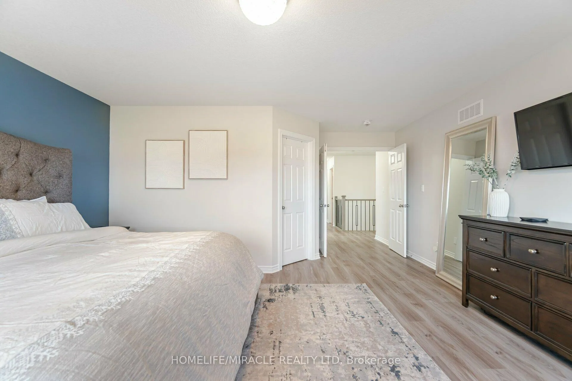 Photo 20 of 63 Netherwood Road, Kitchener — HOMEH