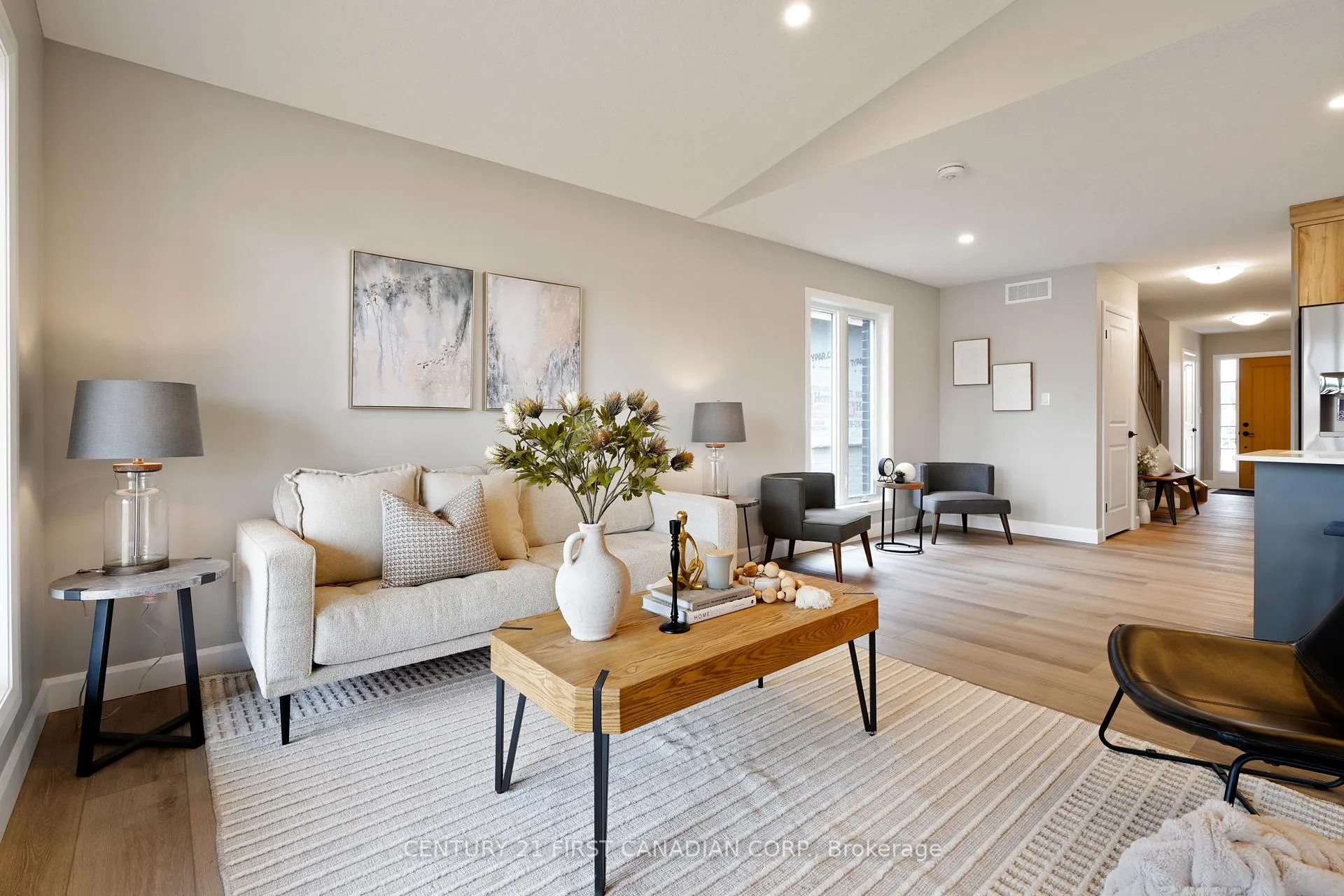 Photo 7 of 17 Twynstra Street, North Middlesex, Ailsa Craig — HOMEH