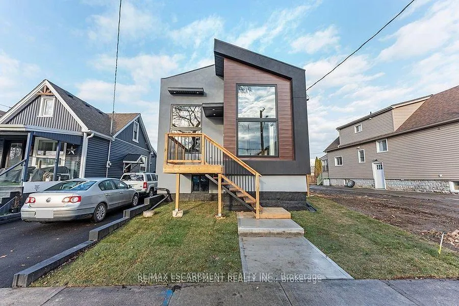 Photo 2 of 209 Grenfell Street, Hamilton, Crown Point — HOMEH