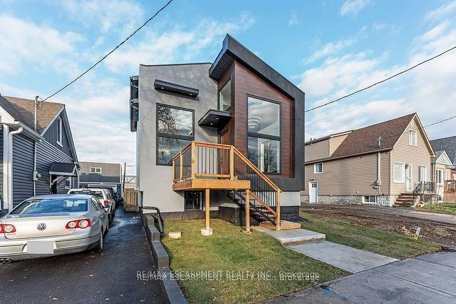 Photo 3 of 209 Grenfell Street, Hamilton, Crown Point — HOMEH