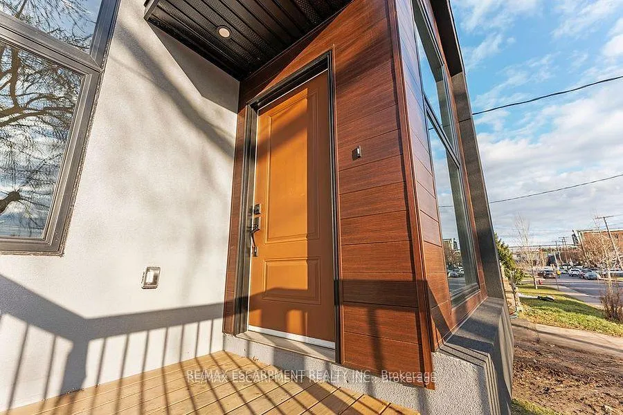 Photo 6 of 209 Grenfell Street, Hamilton, Crown Point — HOMEH