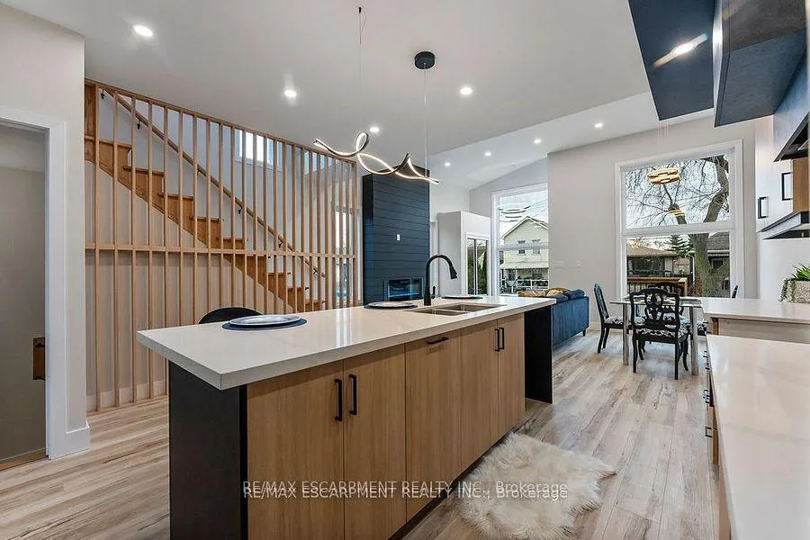 Photo 15 of 209 Grenfell Street, Hamilton, Crown Point — HOMEH