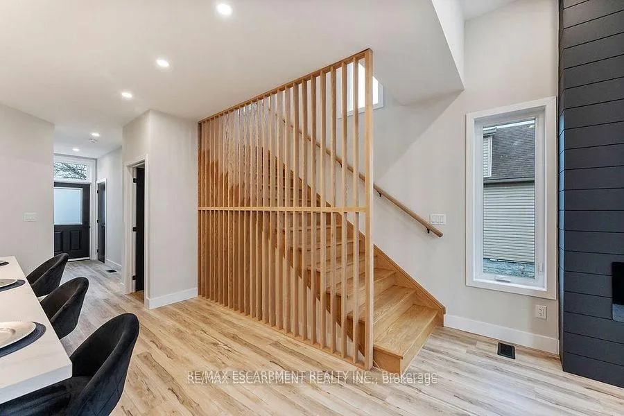 Photo 16 of 209 Grenfell Street, Hamilton, Crown Point — HOMEH