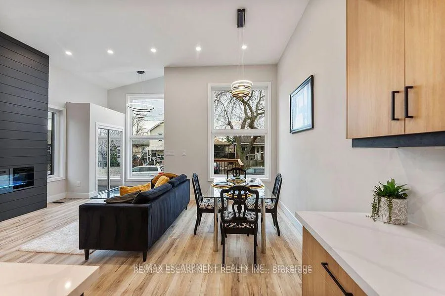 Photo 20 of 209 Grenfell Street, Hamilton, Crown Point — HOMEH