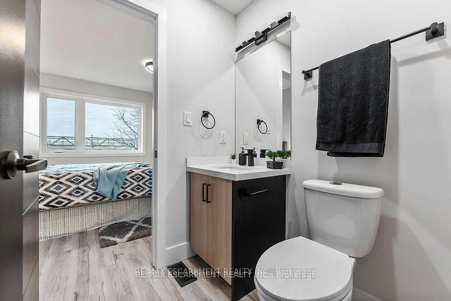 Photo 26 of 209 Grenfell Street, Hamilton, Crown Point — HOMEH