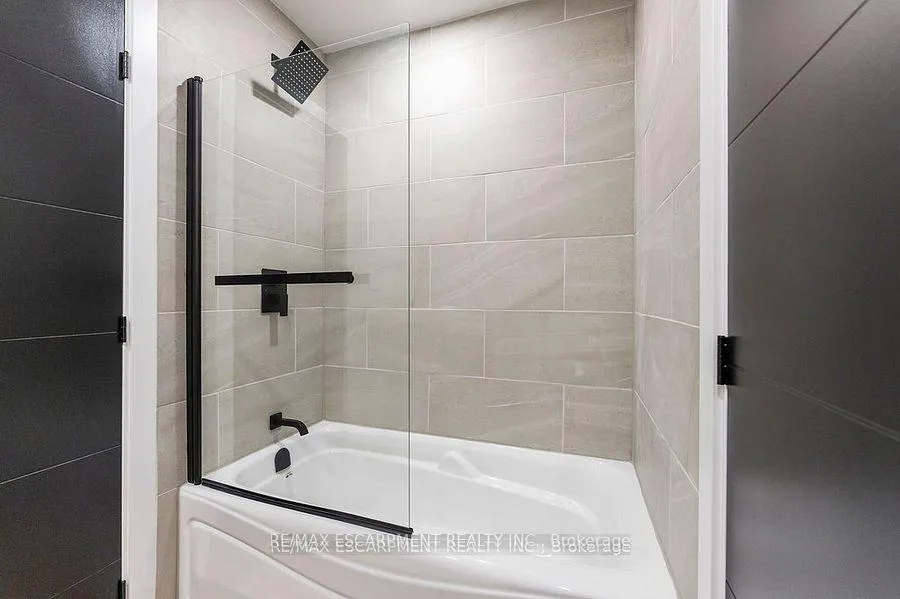 Photo 29 of 209 Grenfell Street, Hamilton, Crown Point — HOMEH