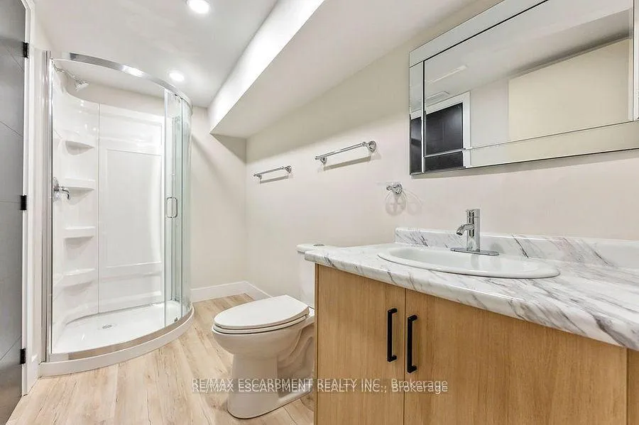 Photo 35 of 209 Grenfell Street, Hamilton, Crown Point — HOMEH
