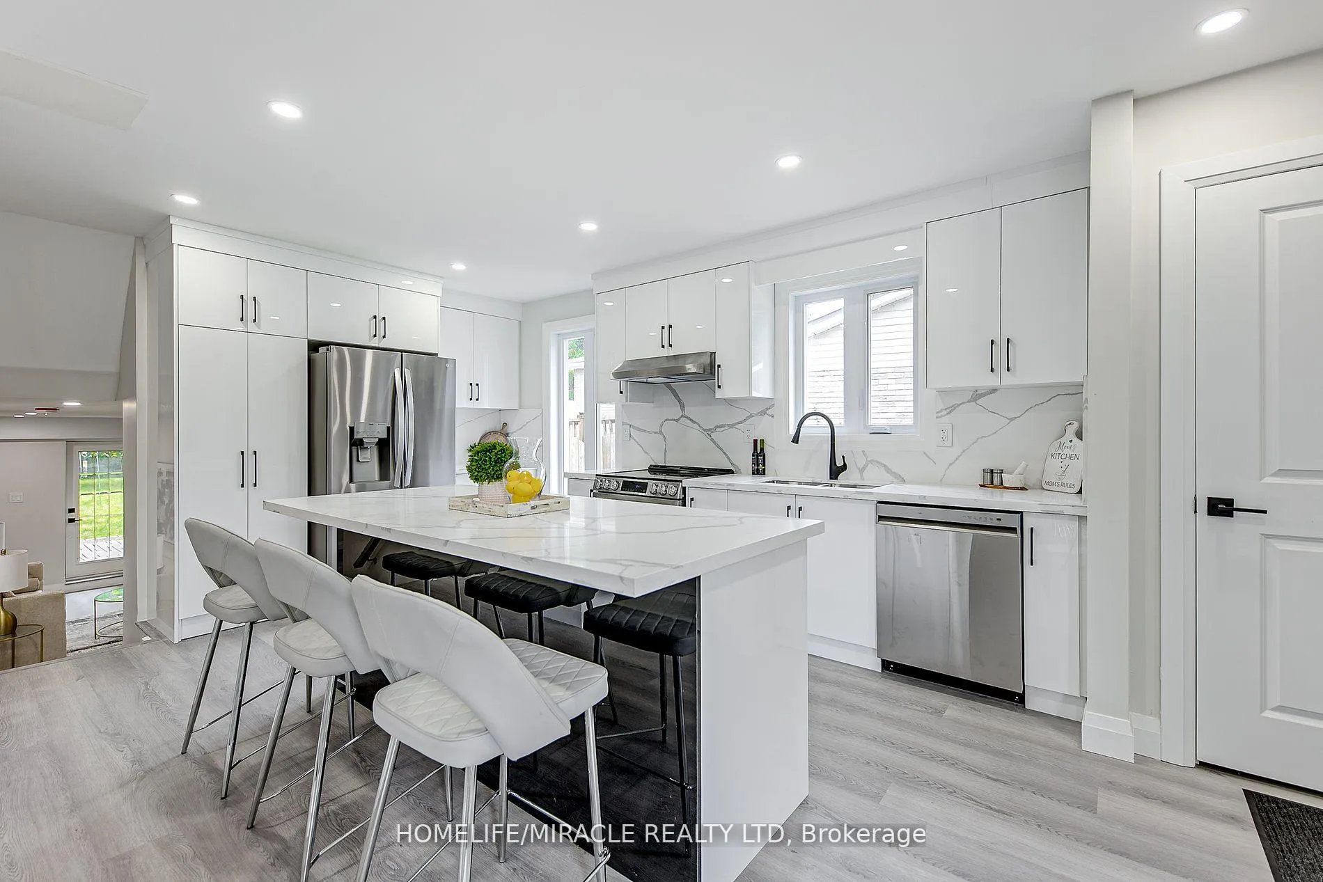 Photo 2 of 48 Walnut Street, New Tecumseth, Alliston — HOMEH
