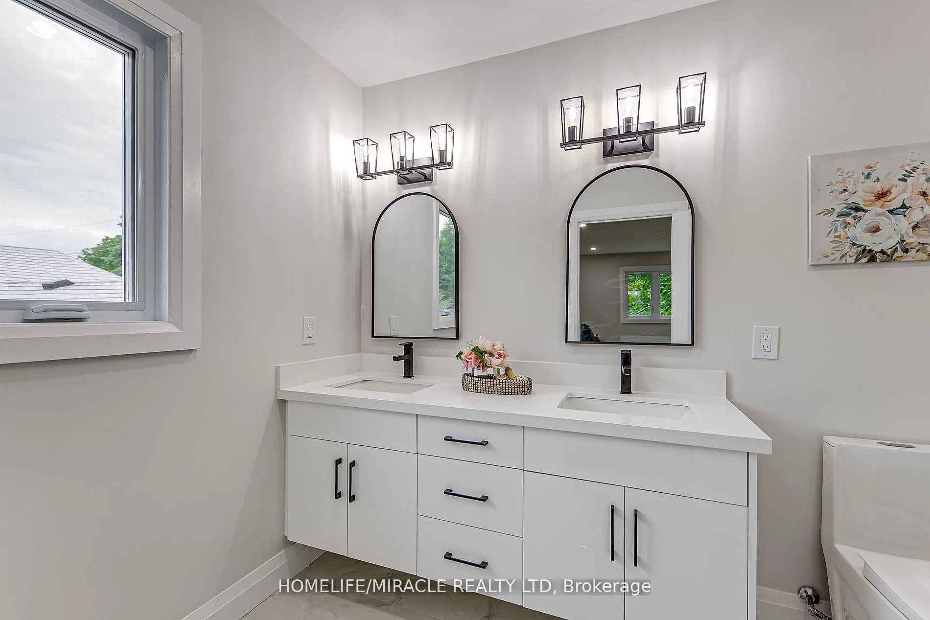 Photo 10 of 48 Walnut Street, New Tecumseth, Alliston — HOMEH