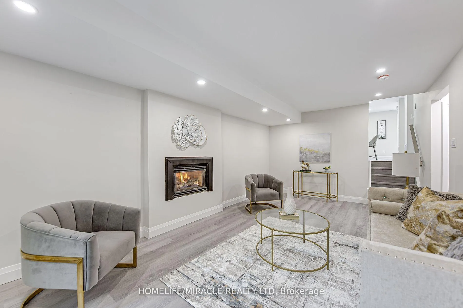 Photo 16 of 48 Walnut Street, New Tecumseth, Alliston — HOMEH
