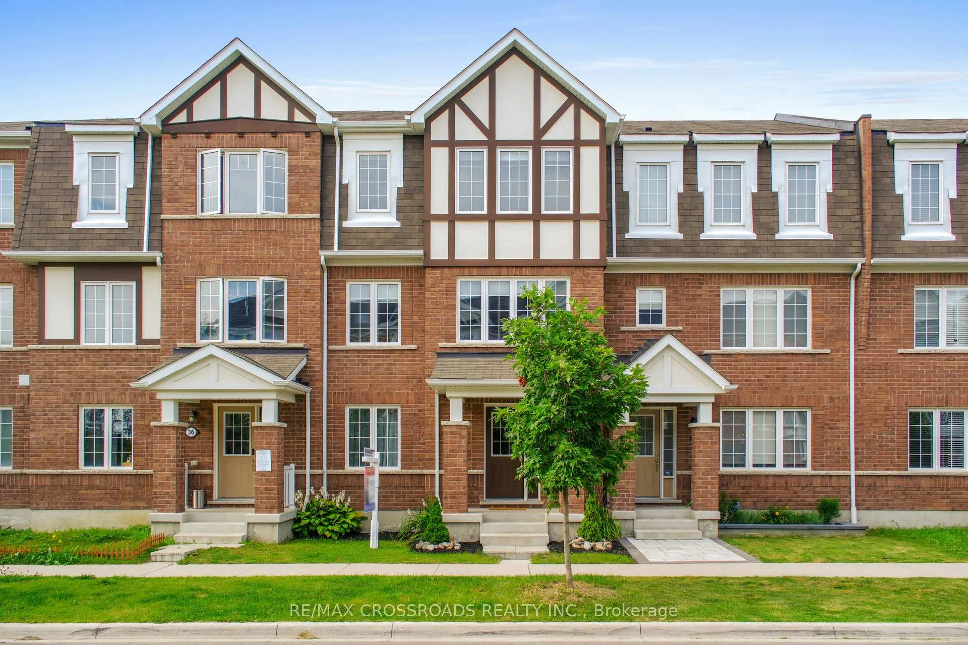 Photo 1 of 34 Bluegill Crescent, Whitby, Rural Whitby — HOMEH