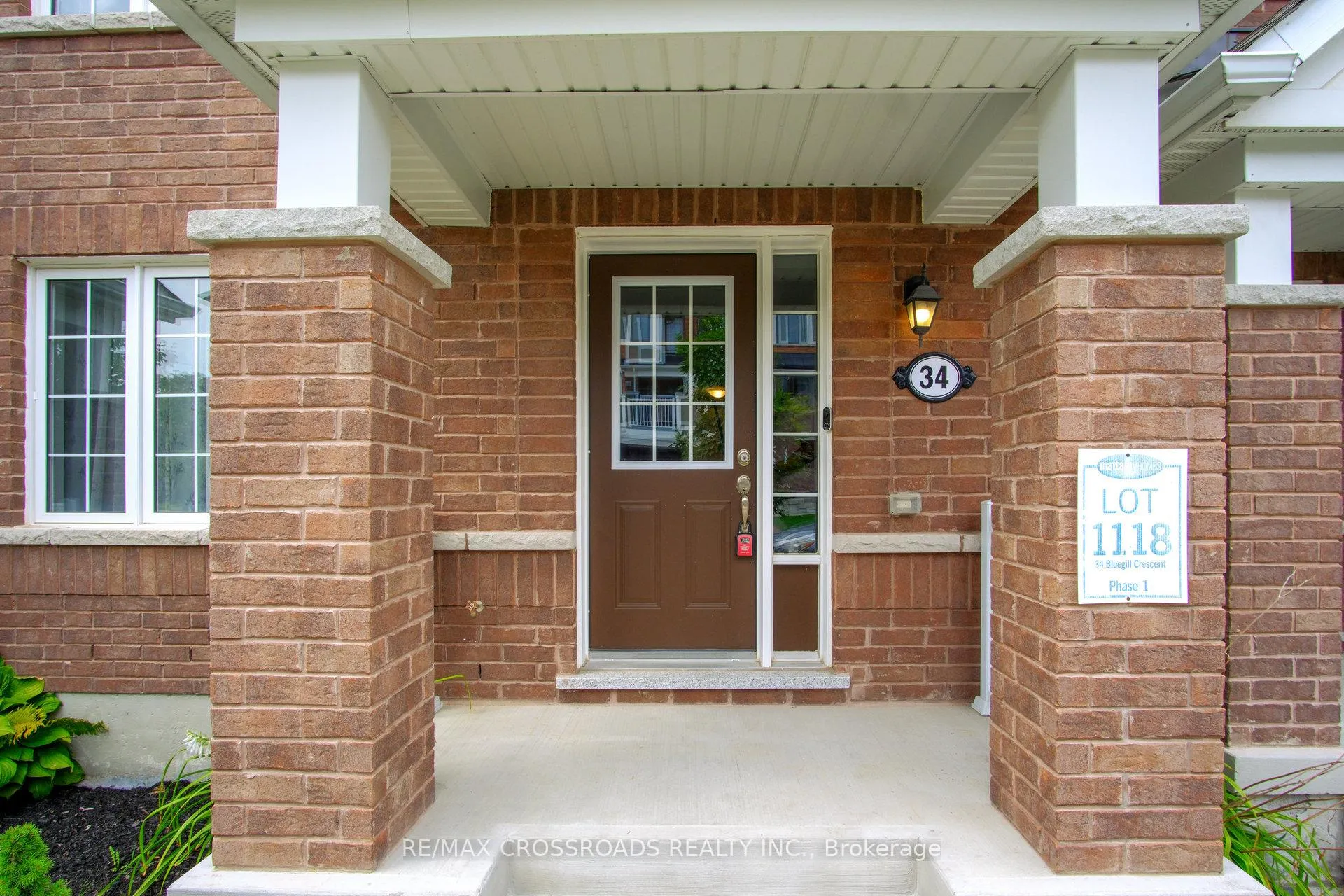 Photo 2 of 34 Bluegill Crescent, Whitby, Rural Whitby — HOMEH