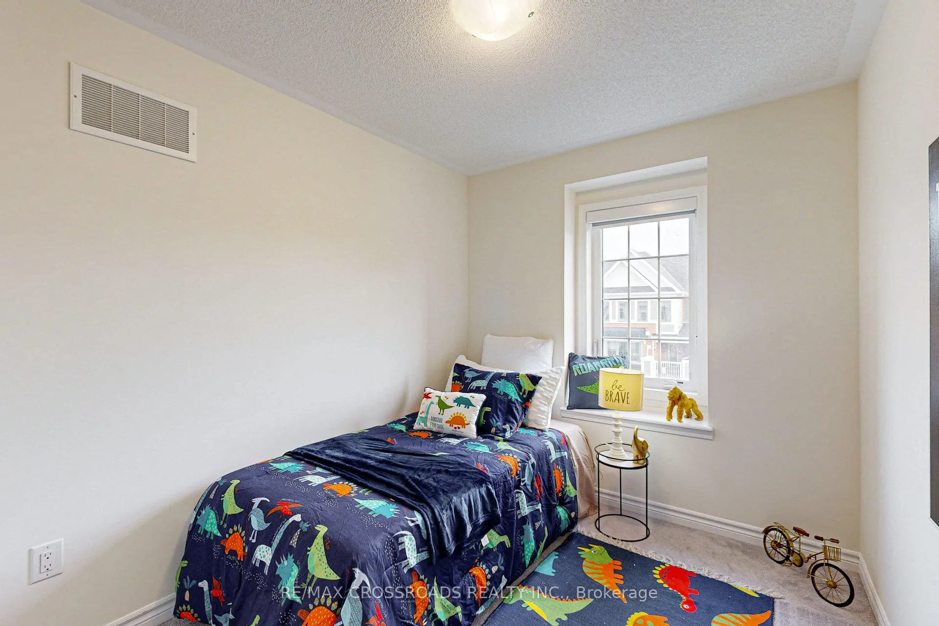 Photo 33 of 34 Bluegill Crescent, Whitby, Rural Whitby — HOMEH