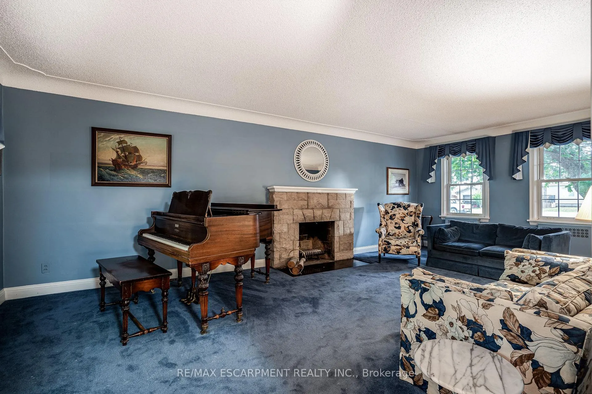 Photo 20 of 16 Durham Road, Hamilton, Stoney Creek — HOMEH
