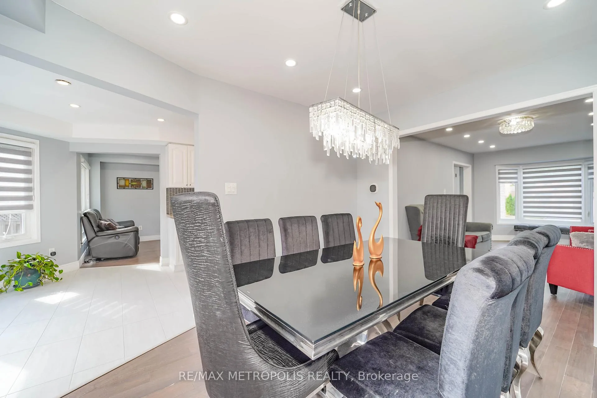 Photo 7 of 285 Senator Street, Pickering, Highbush — HOMEH