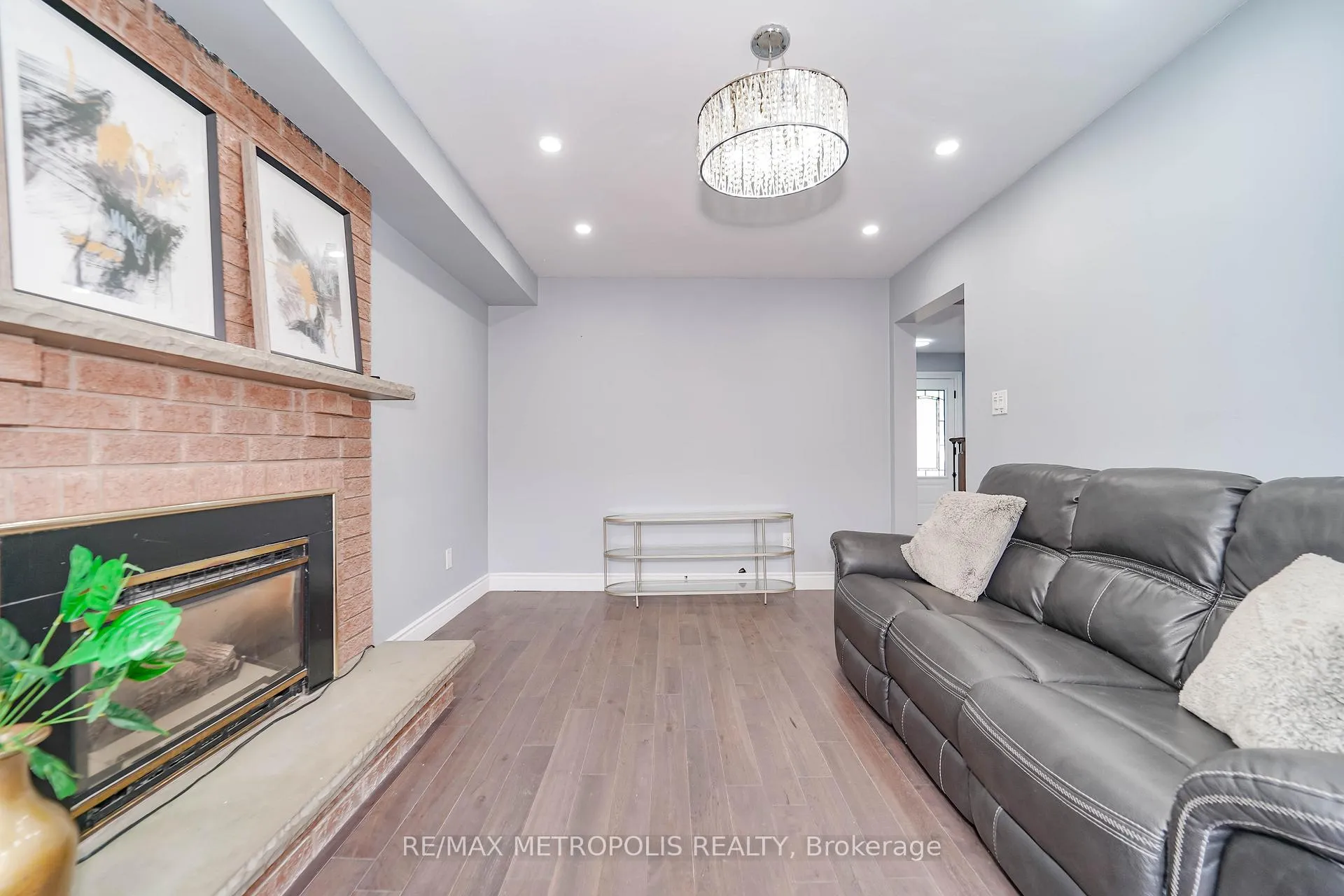 Photo 11 of 285 Senator Street, Pickering, Highbush — HOMEH