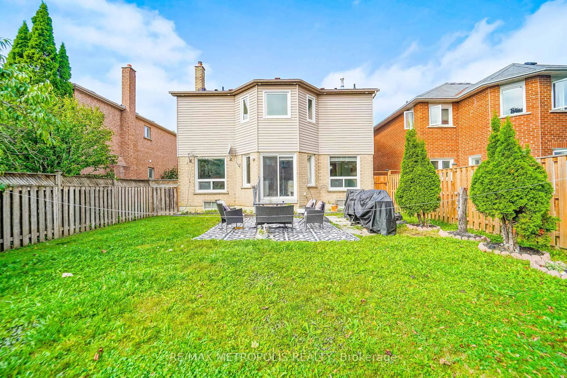 Photo 37 of 285 Senator Street, Pickering, Highbush — HOMEH