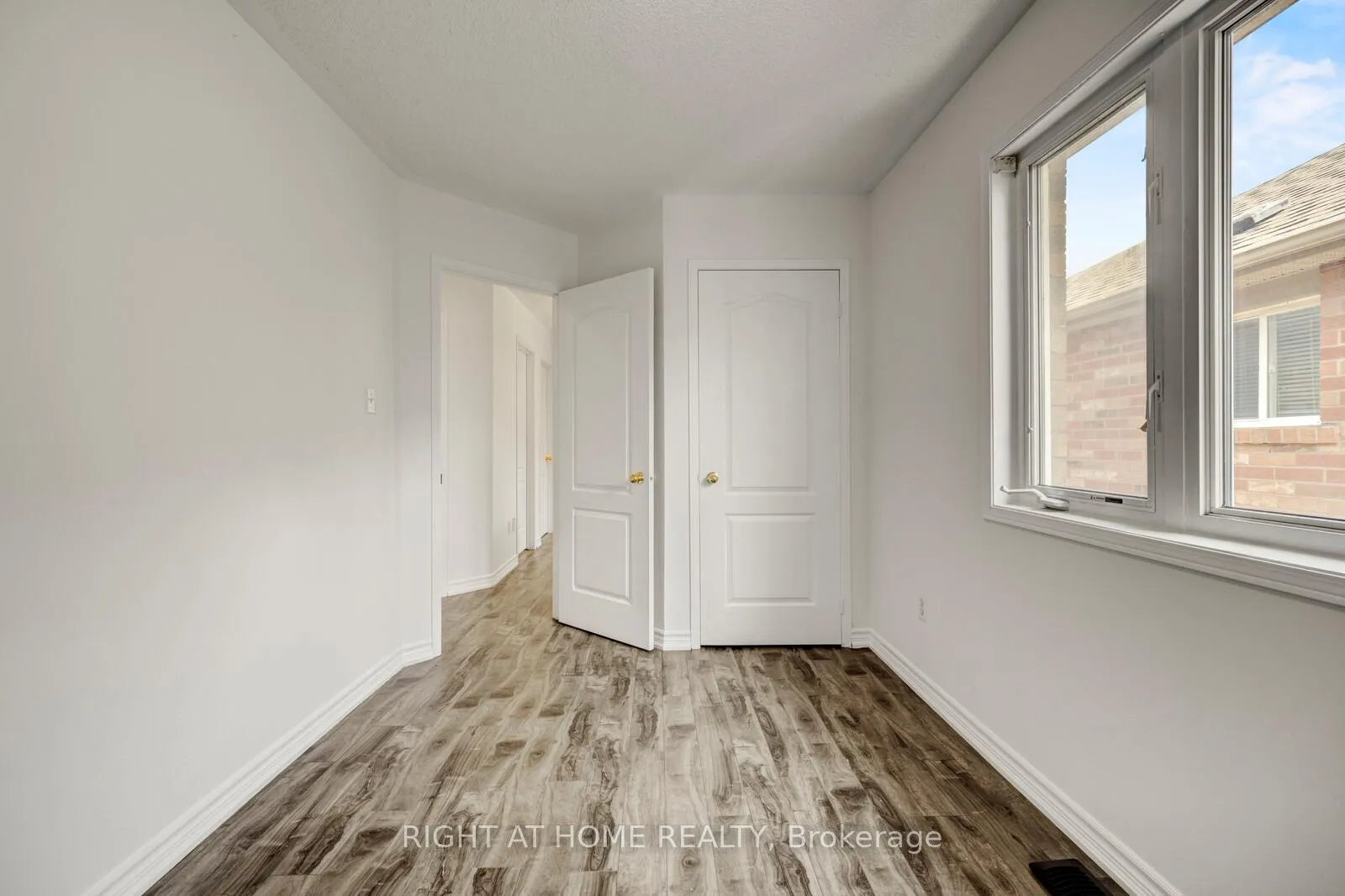 Photo 27 of 53 Feather Reed Way, Brampton, Sandringham-Wellington — HOMEH