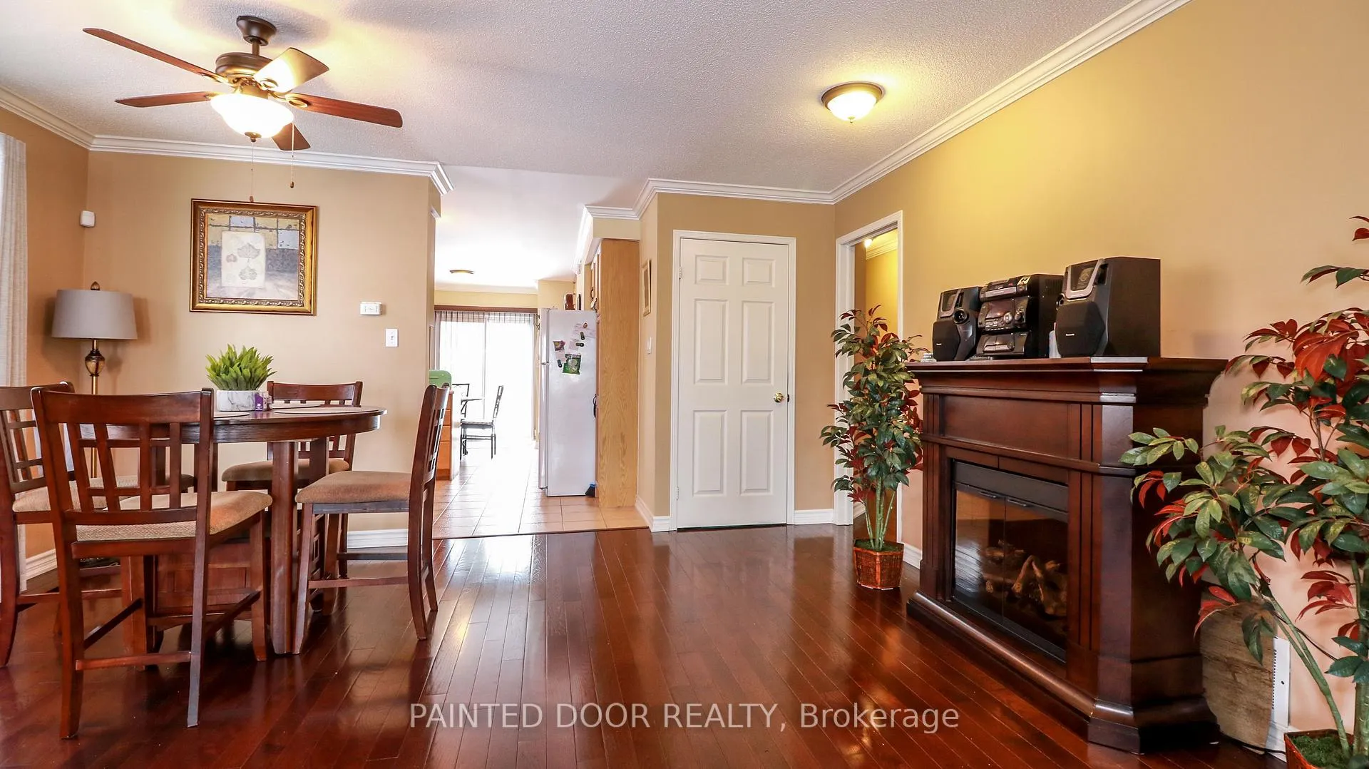 Photo 5 of 68 Red Oak Drive, Barrie, Holly — HOMEH