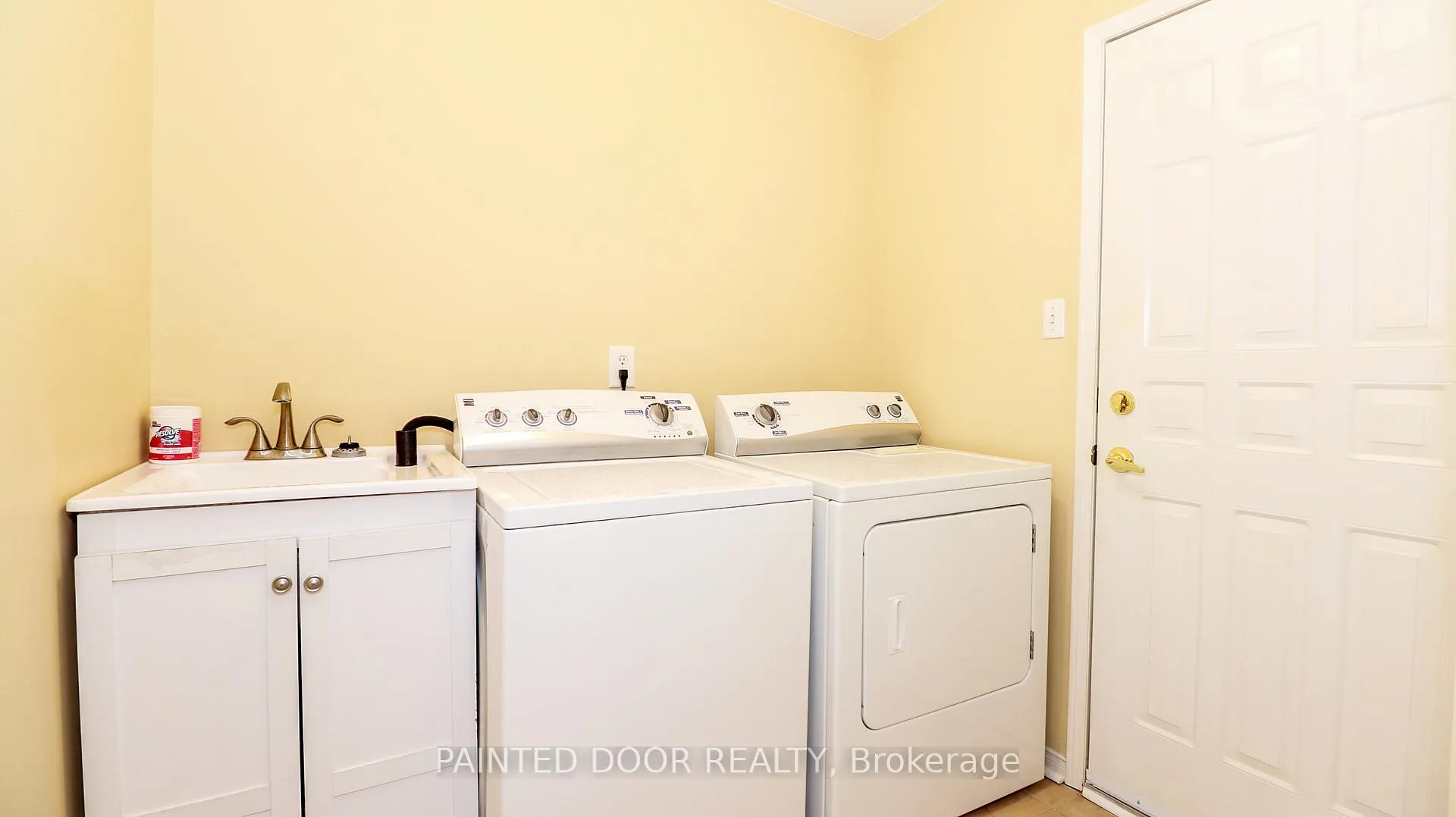 Photo 9 of 68 Red Oak Drive, Barrie, Holly — HOMEH