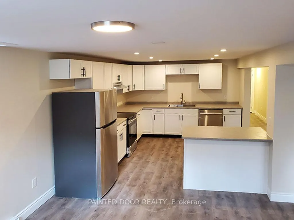 Photo 15 of 68 Red Oak Drive, Barrie, Holly — HOMEH
