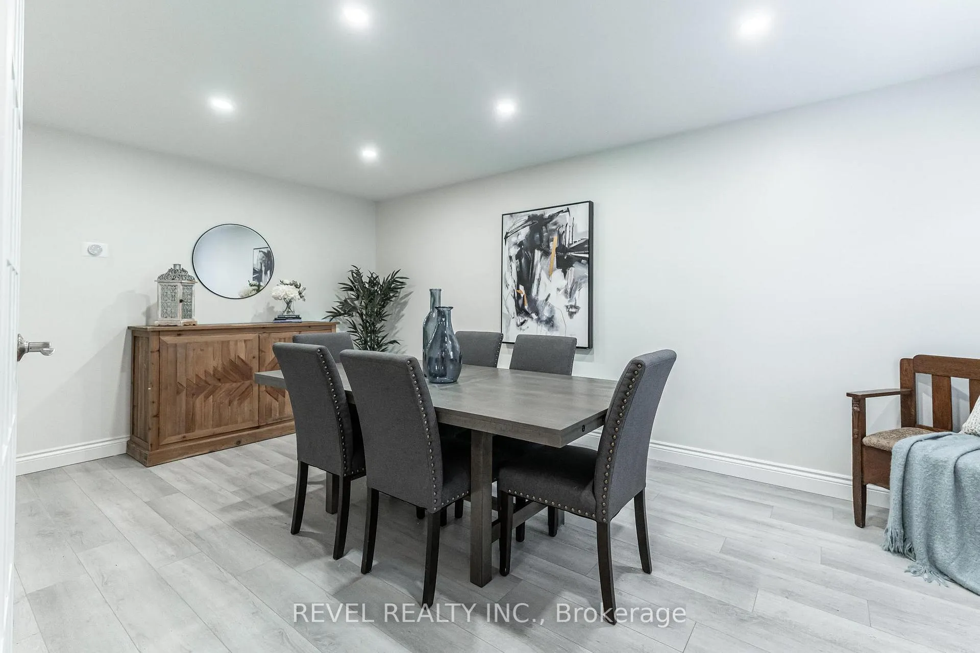 Photo 12 of 270 Rowntree Drive, Hamilton, Rushdale — HOMEH