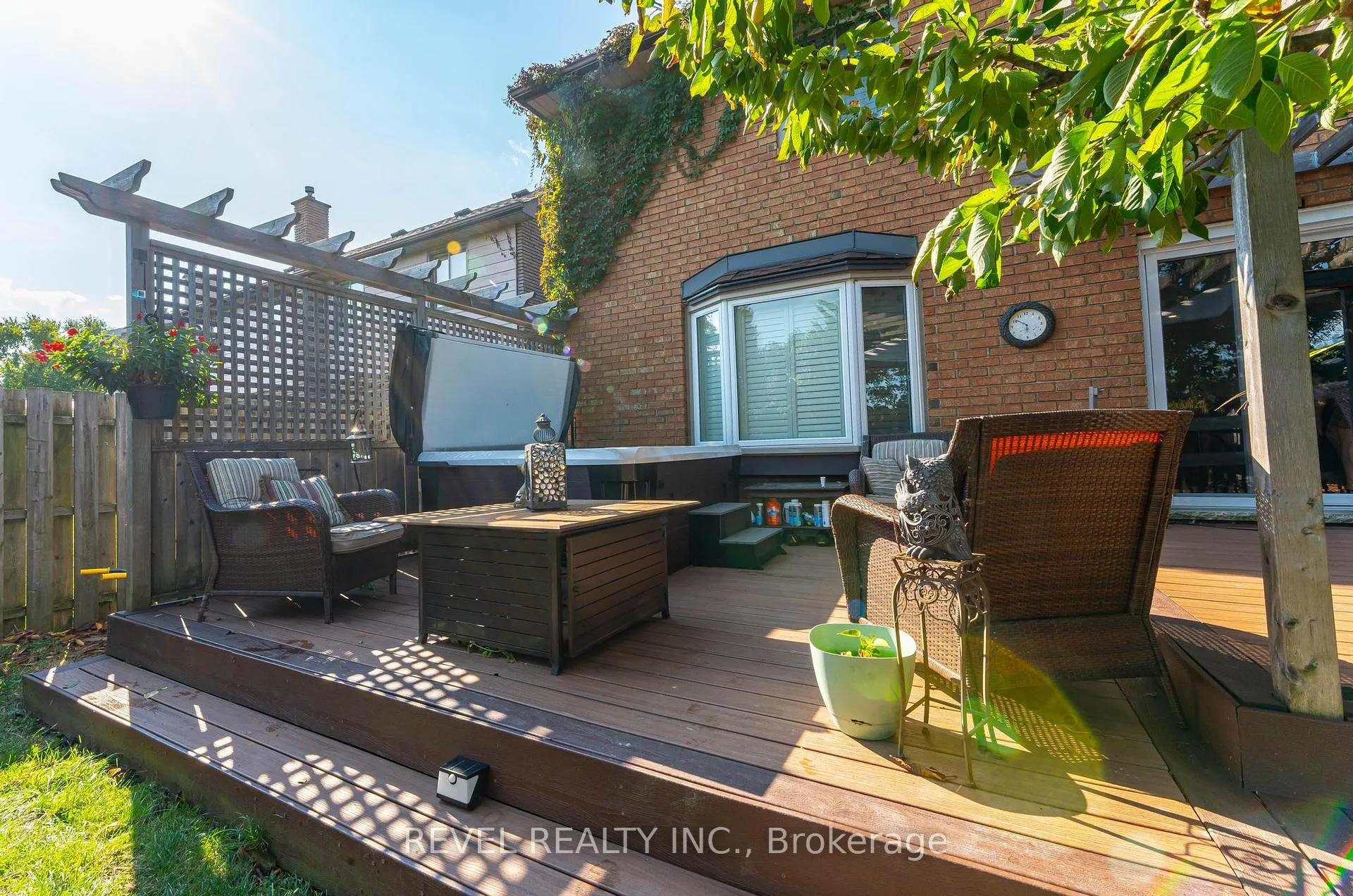 Photo 35 of 270 Rowntree Drive, Hamilton, Rushdale — HOMEH