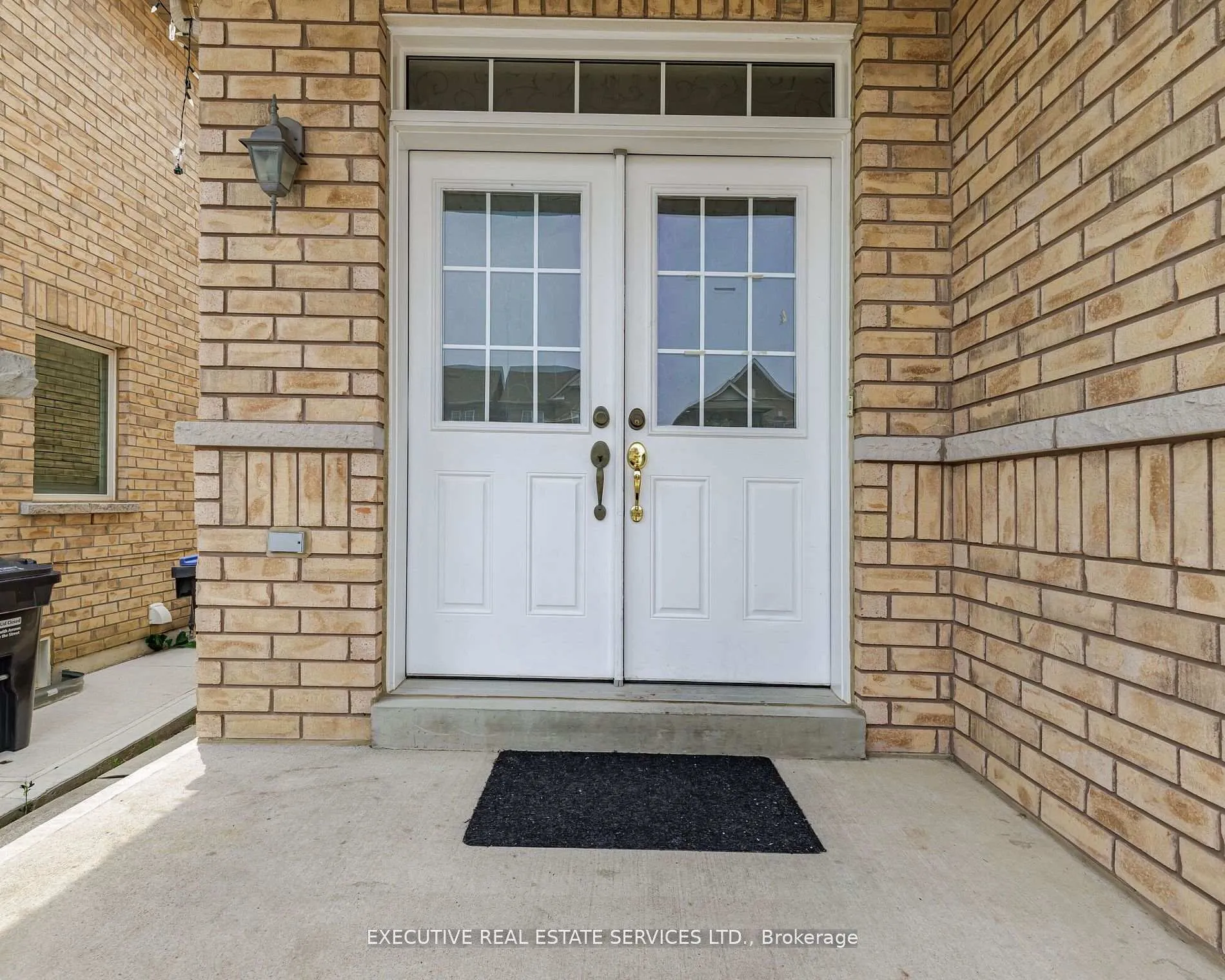 Photo 6 of 10 Natronia Trail, Brampton, Bram East — HOMEH