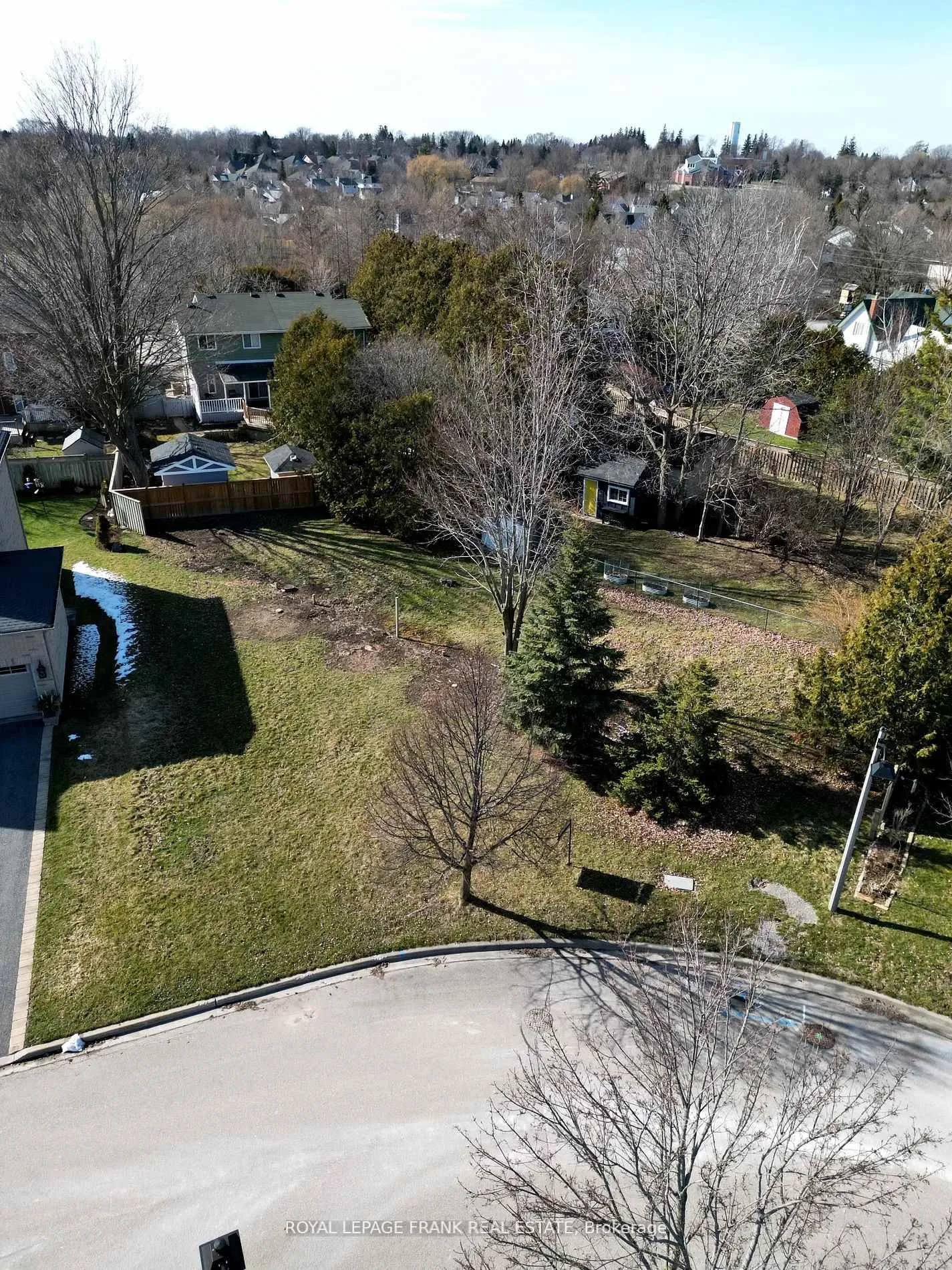 Photo 2 of Sadler Crescent, Scugog, Port Perry — HOMEH