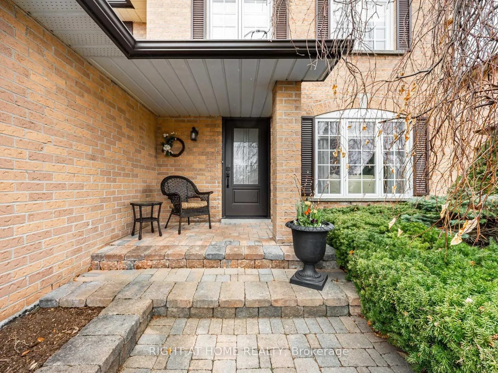 Photo 3 of 36 Love Crescent, Ajax, South West — HOMEH