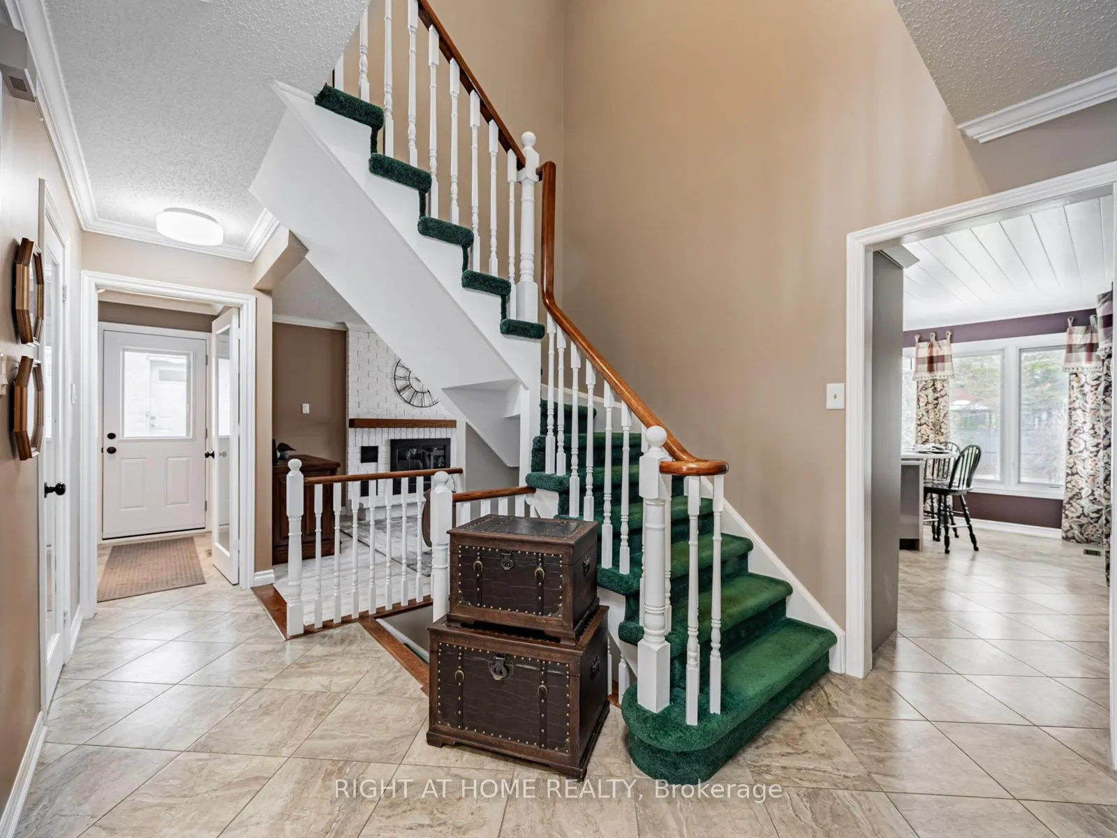 Photo 5 of 36 Love Crescent, Ajax, South West — HOMEH