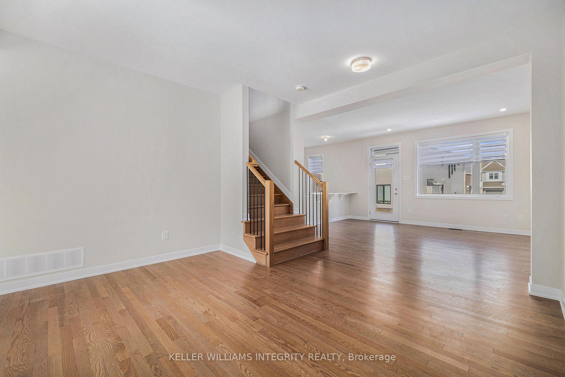 Photo 7 of 634 Expansion Road, Ottawa, Barrhaven - Half Moon Bay — HOMEH
