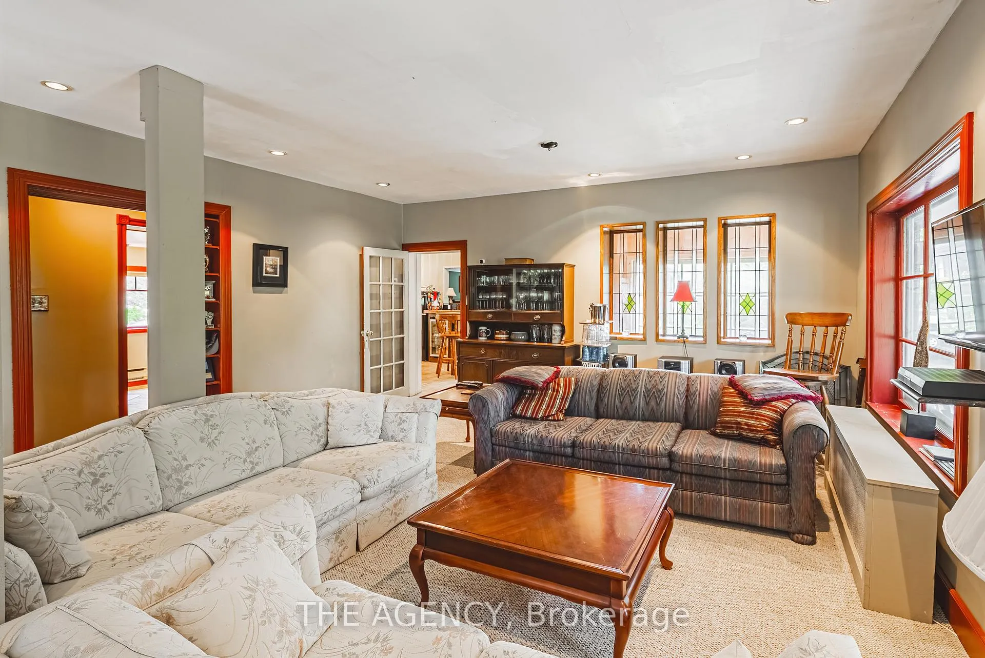 Photo 6 of 327 Campbell Avenue E, Milton, Campbellville — HOMEH