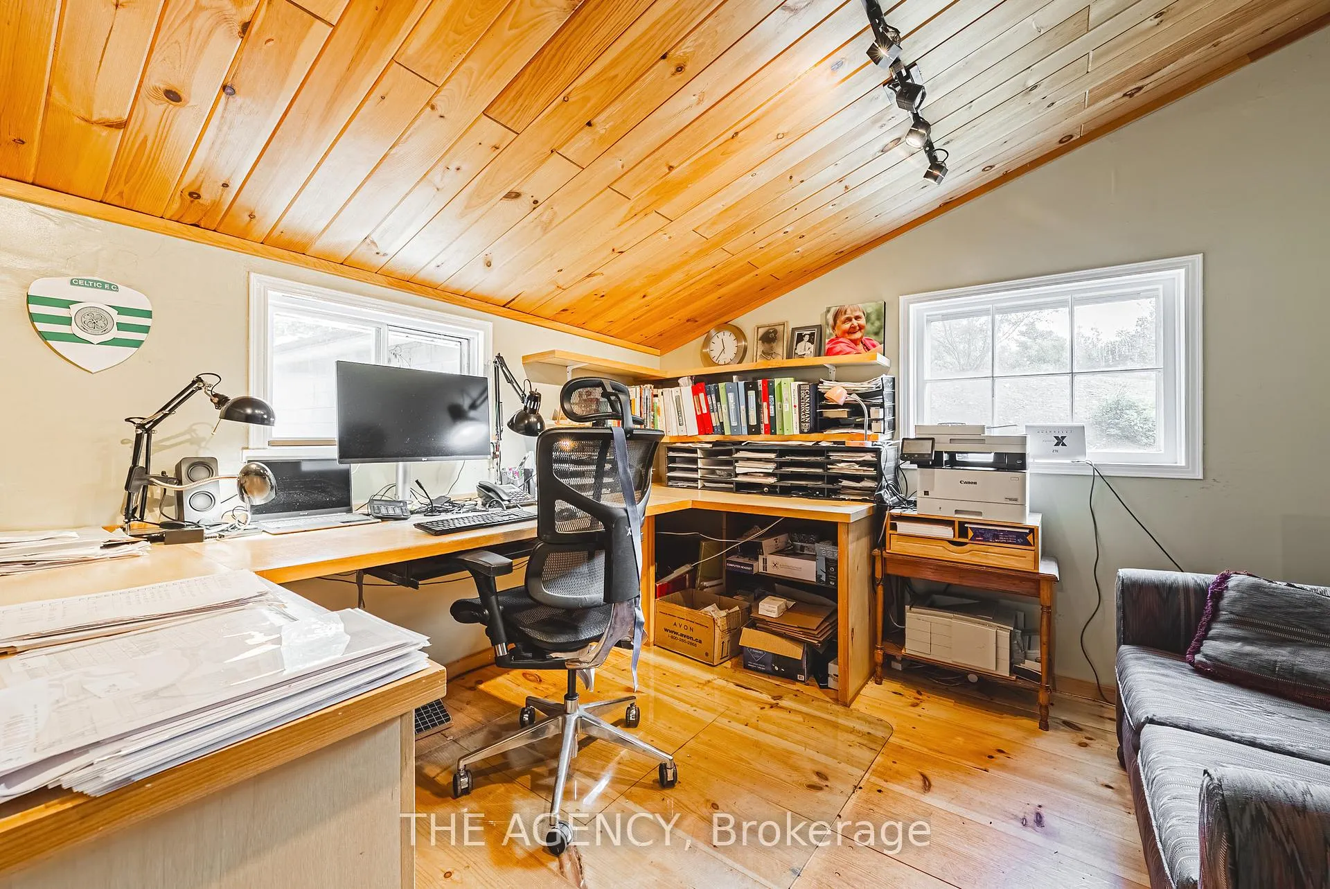 Photo 19 of 327 Campbell Avenue E, Milton, Campbellville — HOMEH