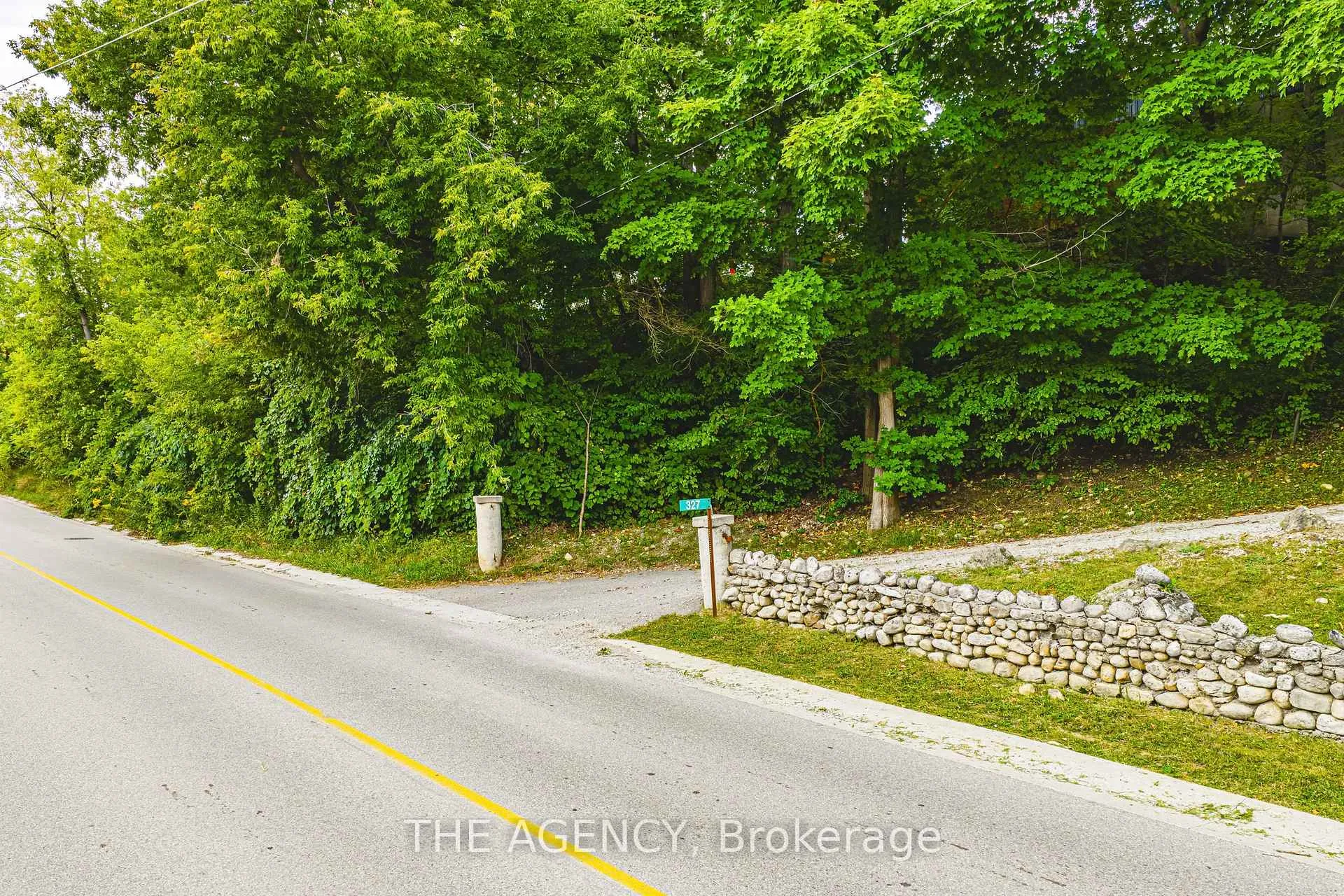 Photo 36 of 327 Campbell Avenue E, Milton, Campbellville — HOMEH