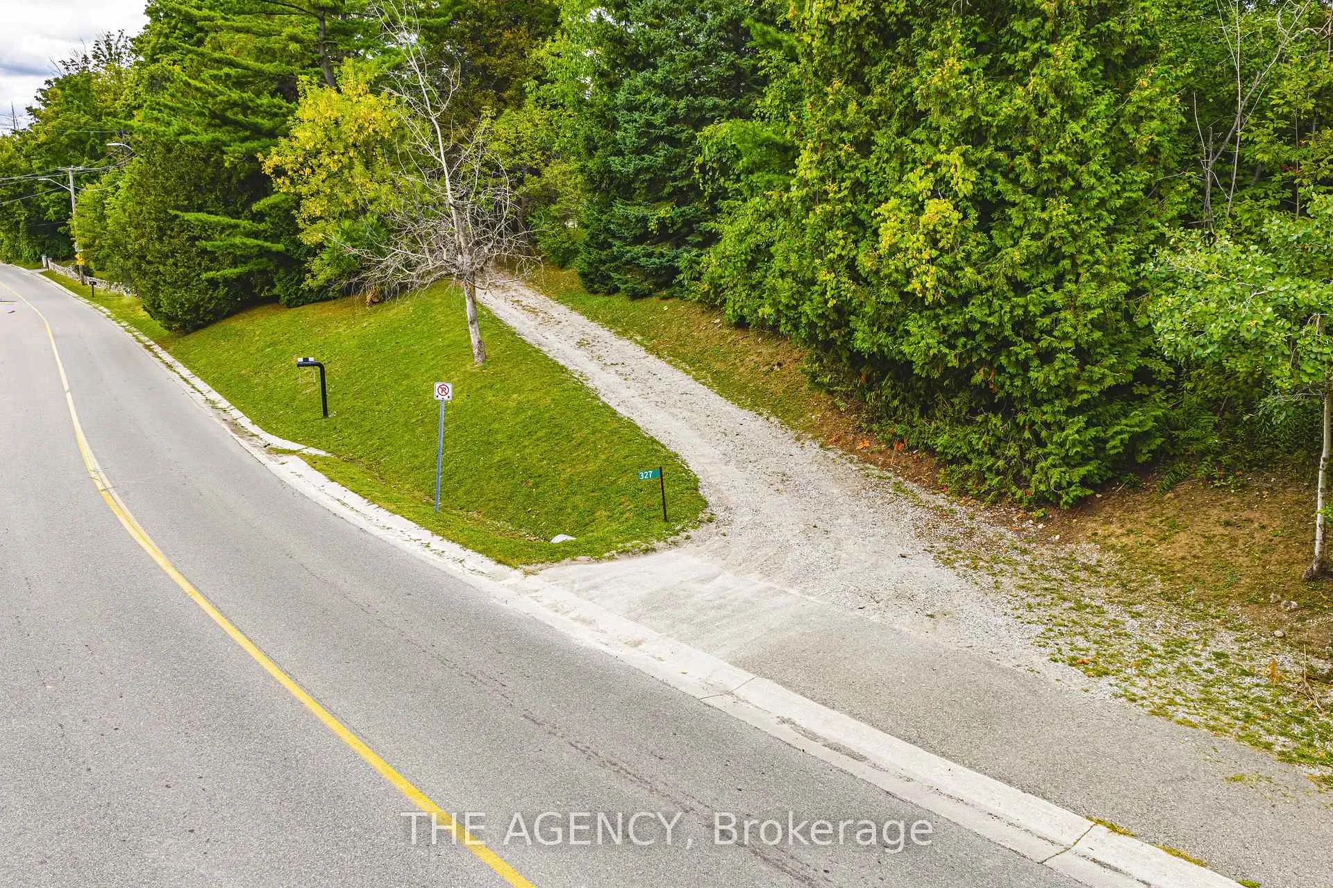 Photo 38 of 327 Campbell Avenue E, Milton, Campbellville — HOMEH