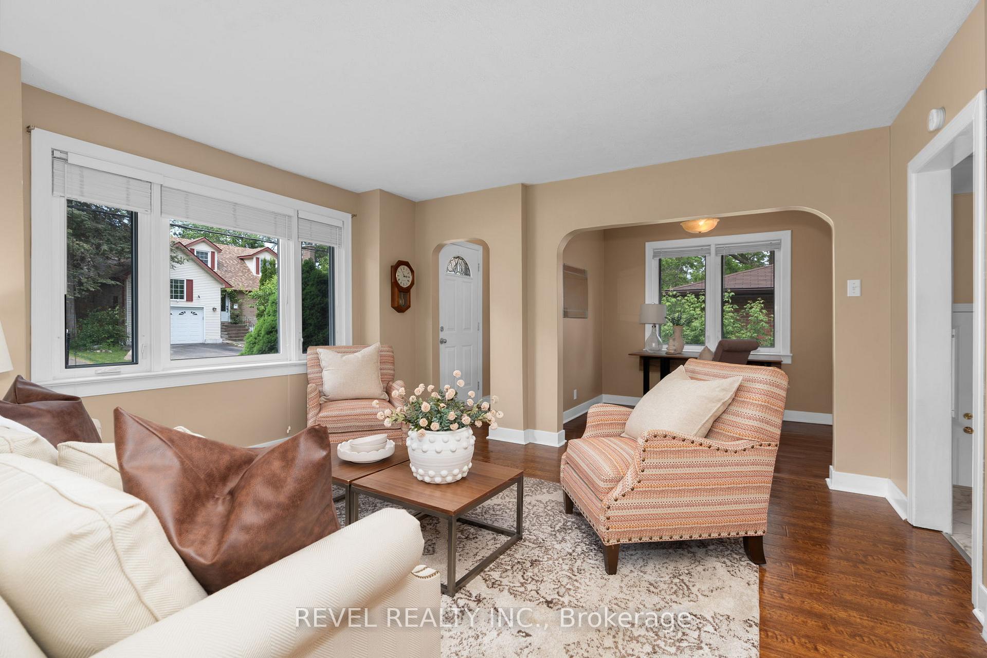 Photo 5 of 11 North Street, Barrie, Wellington — HOMEH