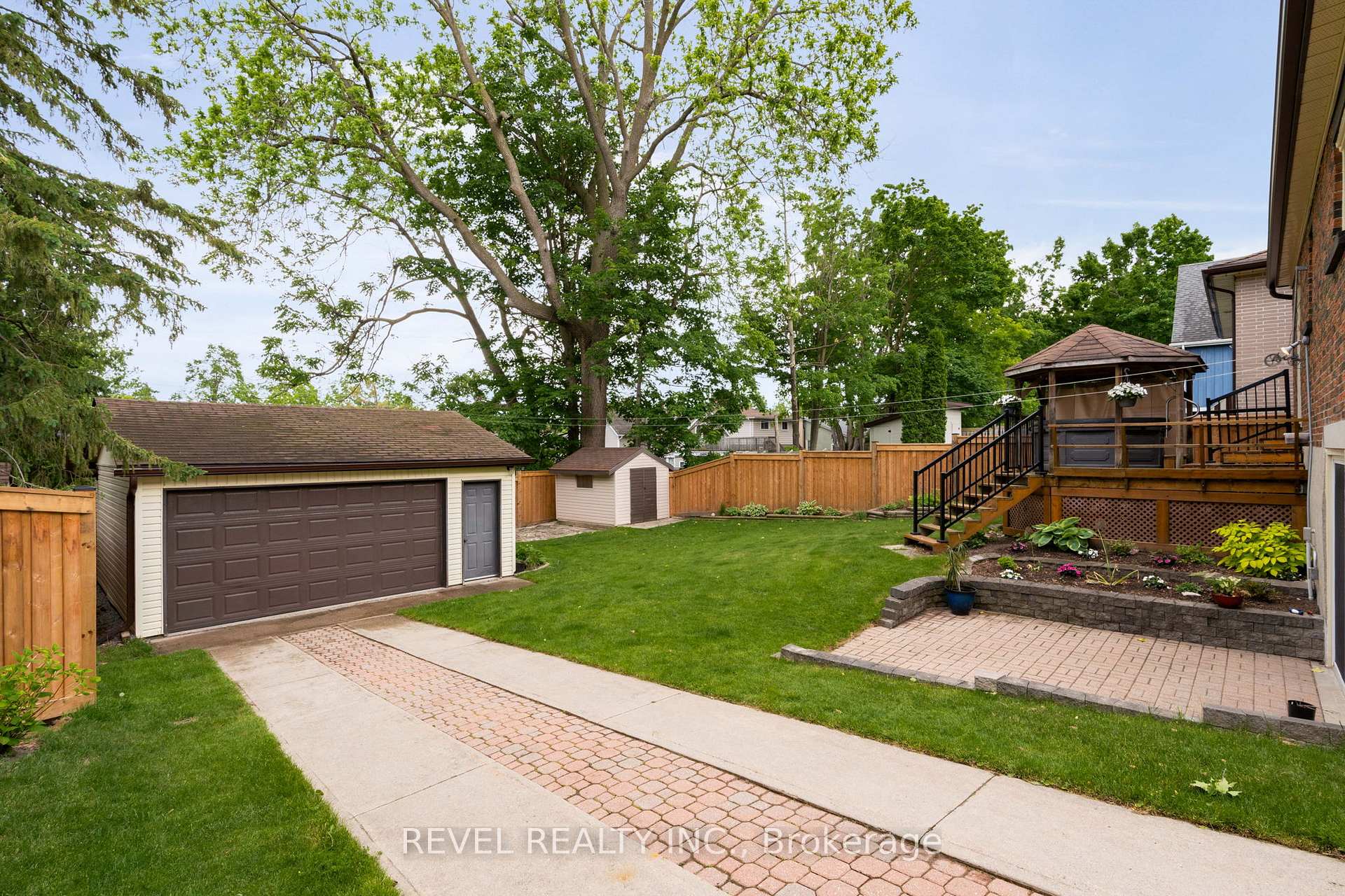 Photo 29 of 11 North Street, Barrie, Wellington — HOMEH