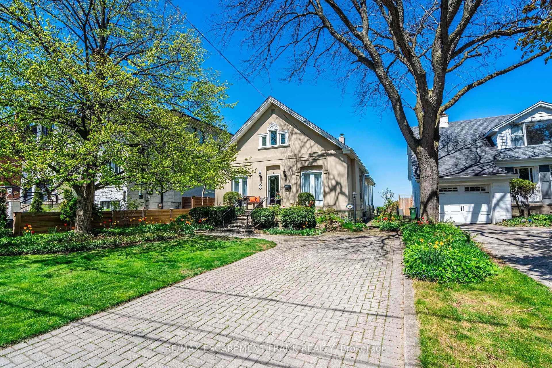 Front of 31 Mountain Park Avenue