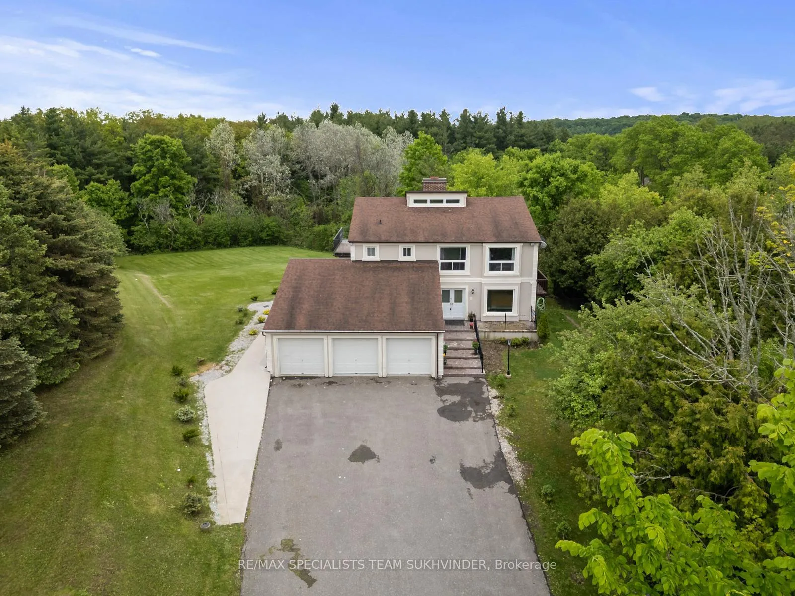 Photo 2 of 7 Keily Crescent, Caledon, Rural Caledon — HOMEH