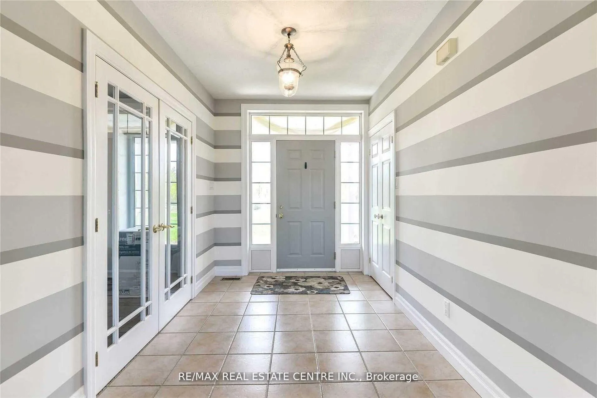 Photo 3 of 474446 County Road 11, Amaranth, Rural Amaranth — HOMEH