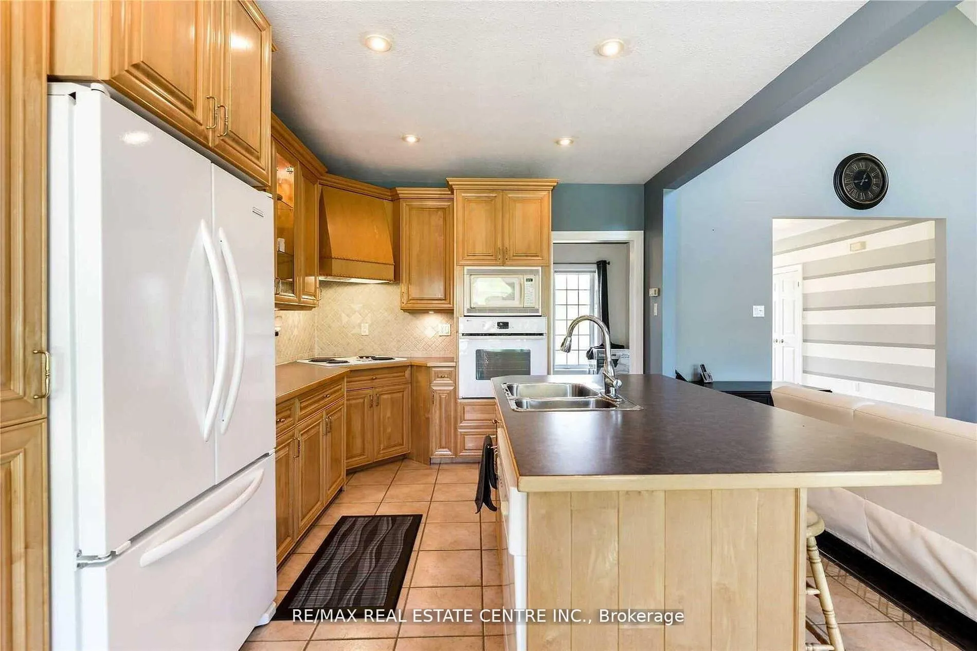 Photo 9 of 474446 County Road 11, Amaranth, Rural Amaranth — HOMEH