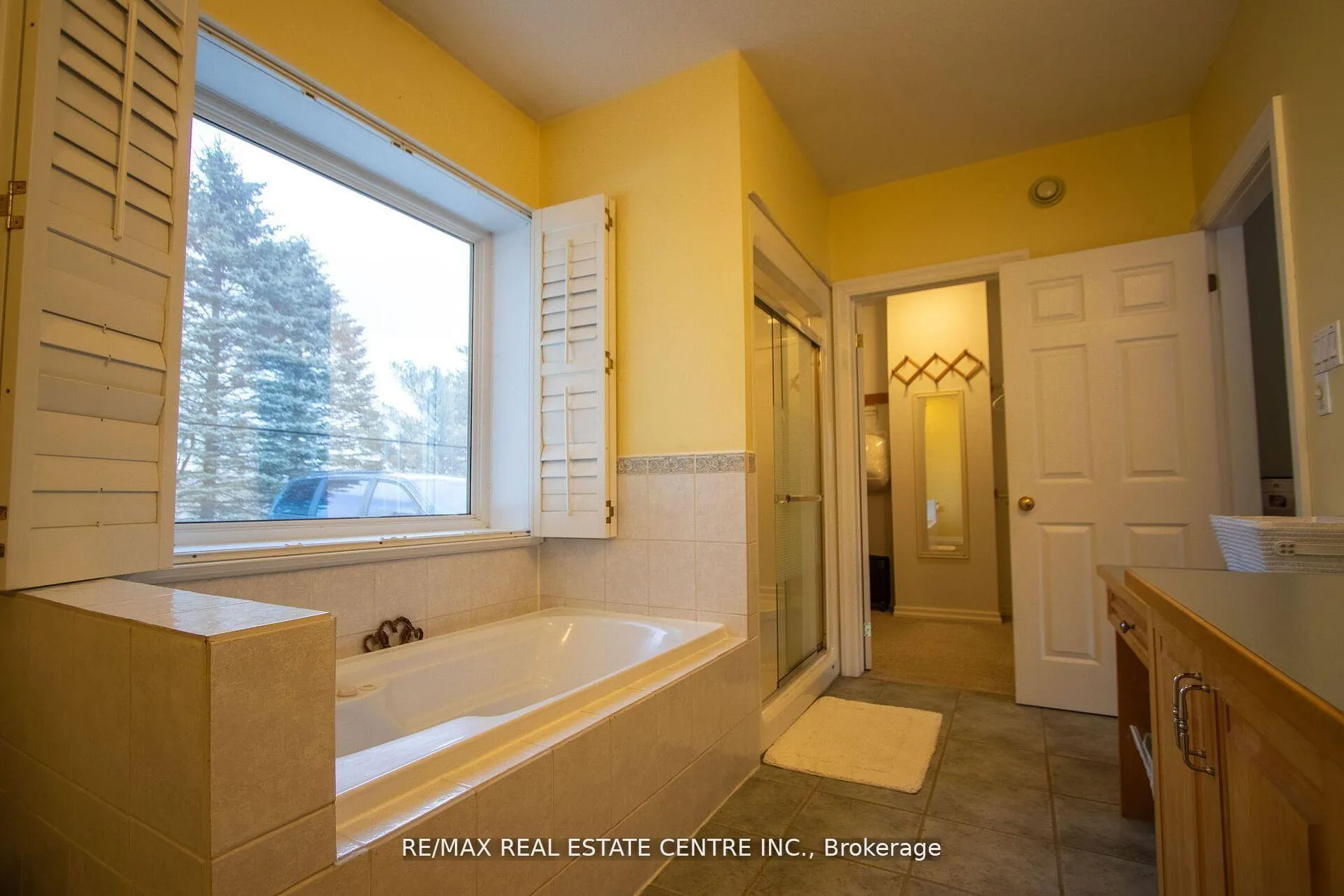 Photo 12 of 474446 County Road 11, Amaranth, Rural Amaranth — HOMEH