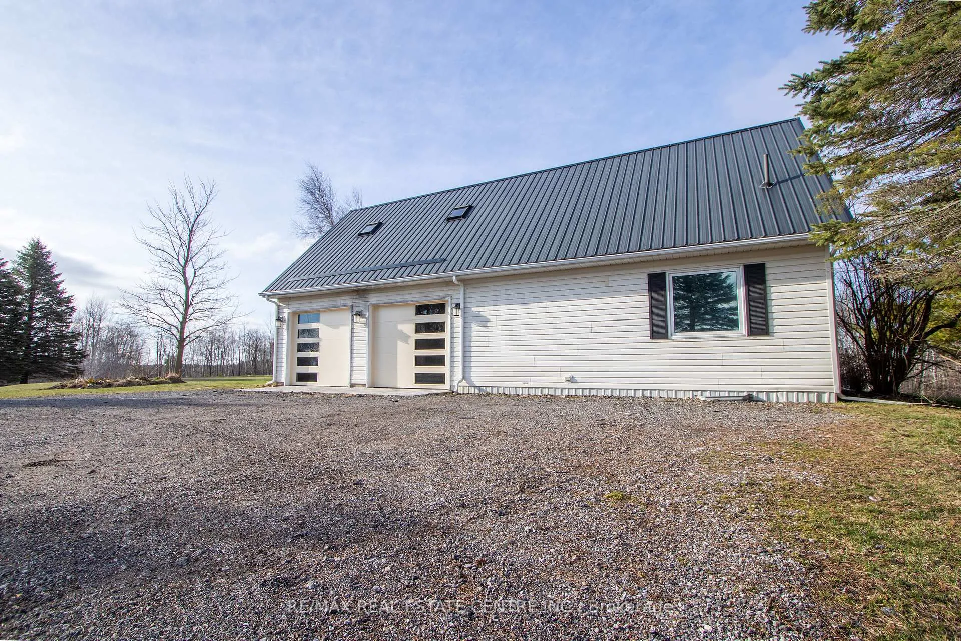 Photo 24 of 474446 County Road 11, Amaranth, Rural Amaranth — HOMEH
