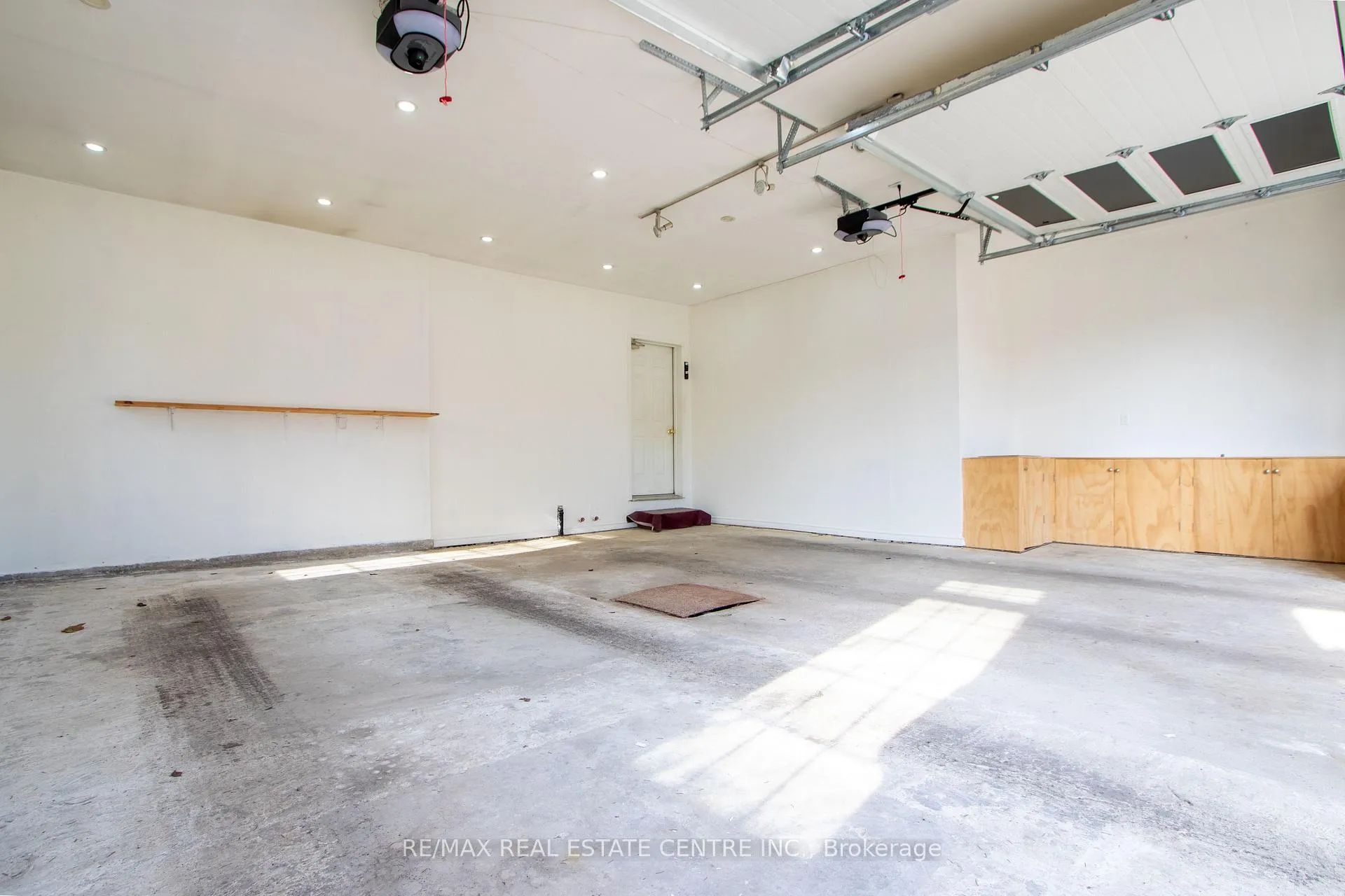 Photo 25 of 474446 County Road 11, Amaranth, Rural Amaranth — HOMEH