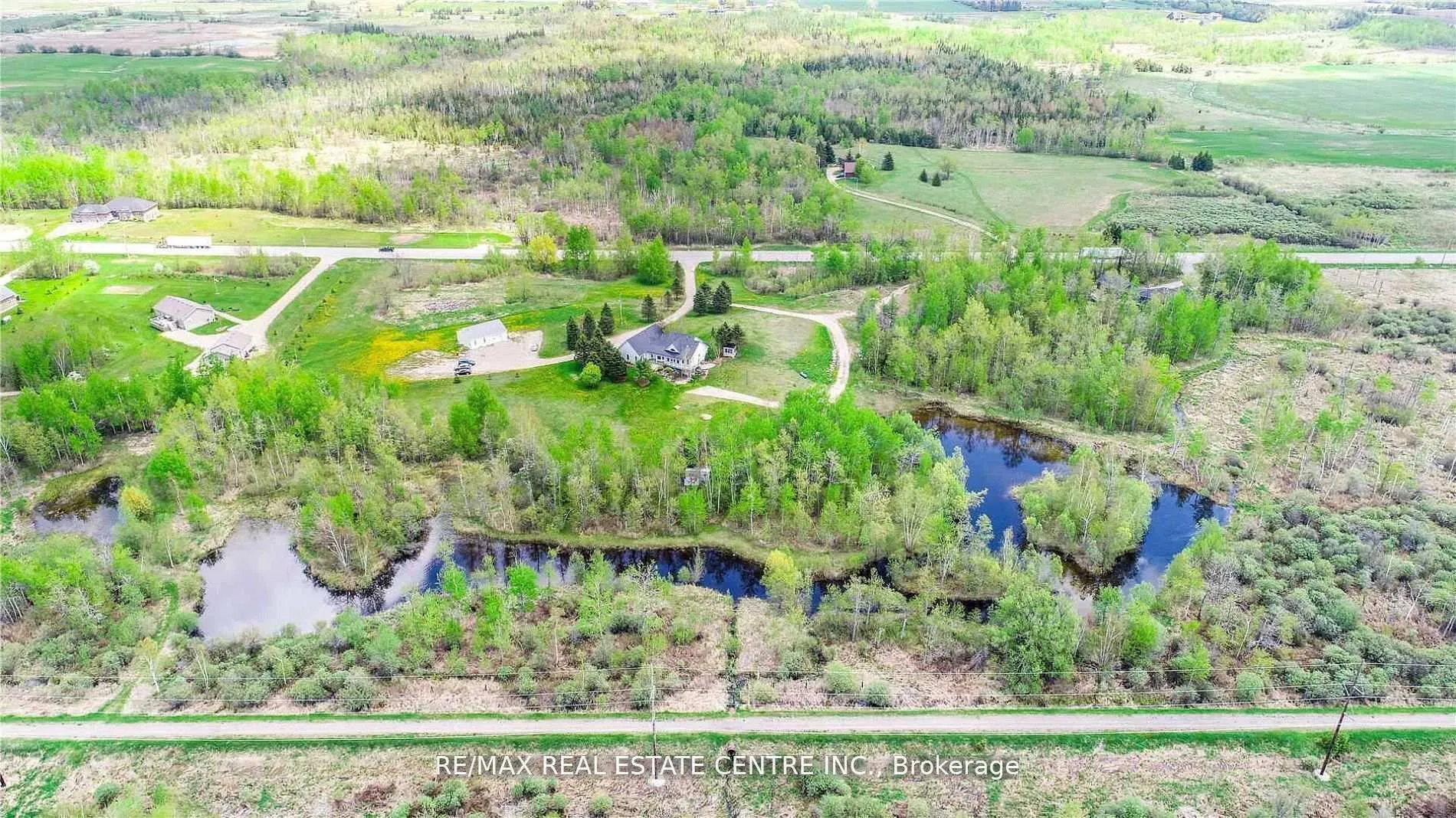 Photo 27 of 474446 County Road 11, Amaranth, Rural Amaranth — HOMEH