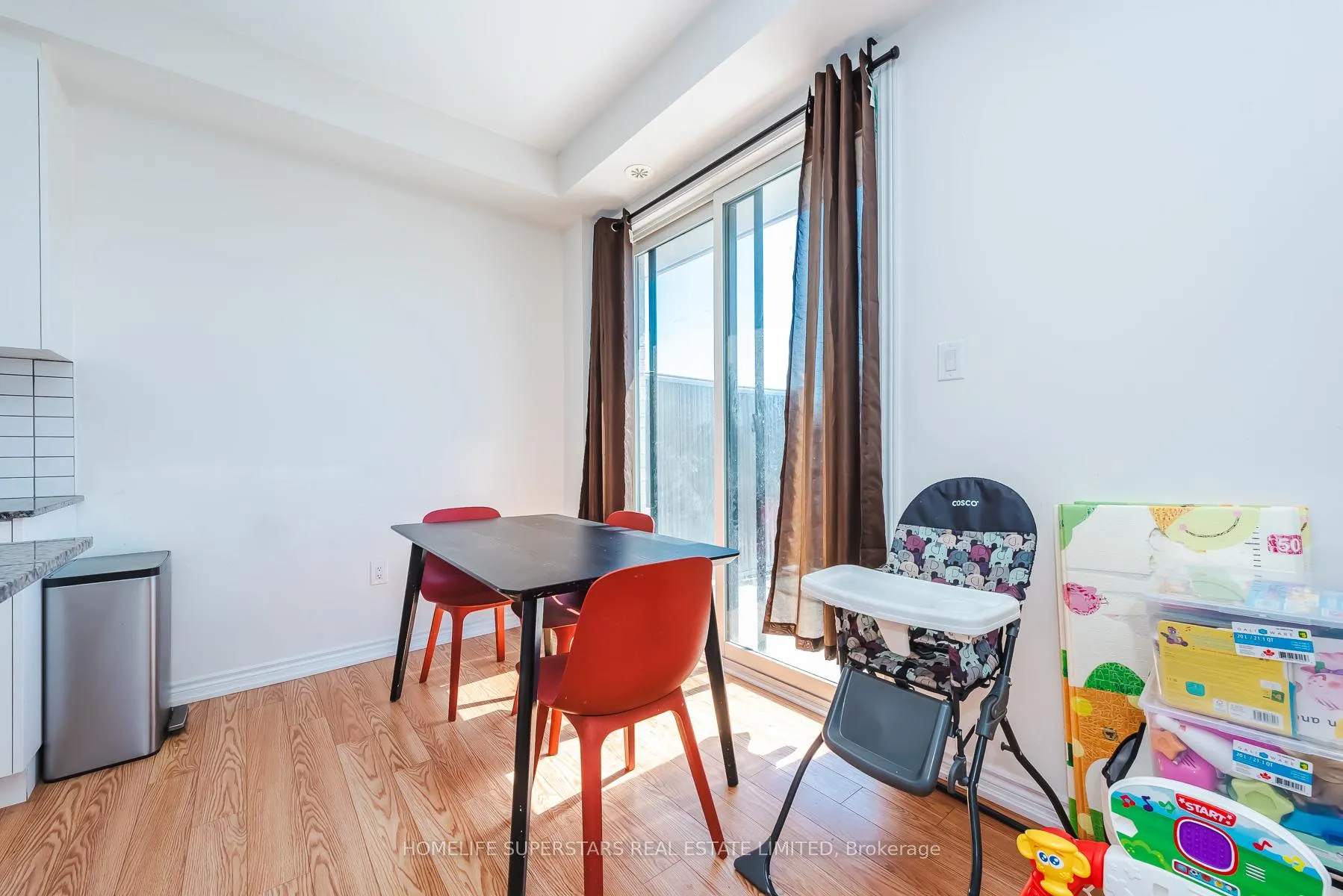 Photo 33 of Unit 3, 10 Knotsberry Circle, Brampton, Bram West — HOMEH