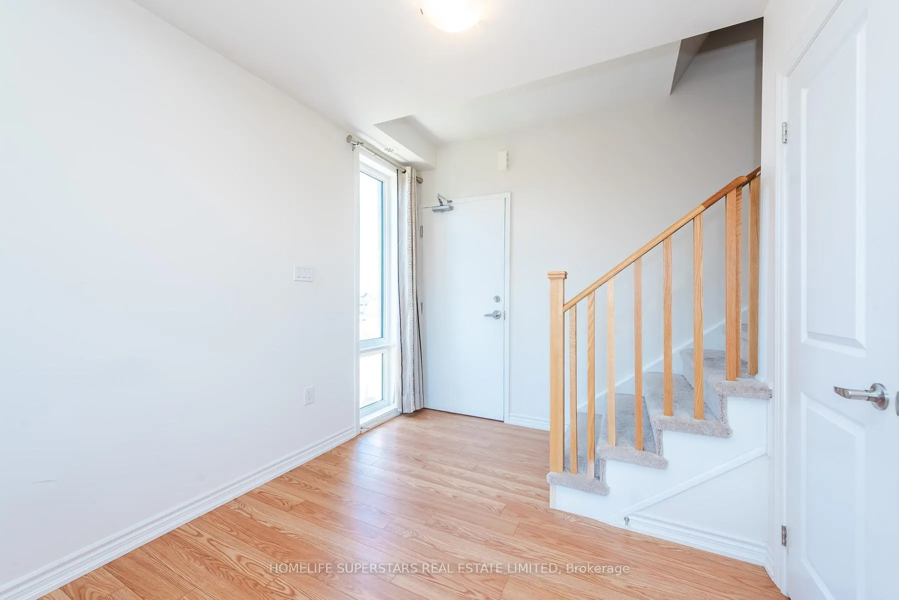 Photo 38 of Unit 3, 10 Knotsberry Circle, Brampton, Bram West — HOMEH