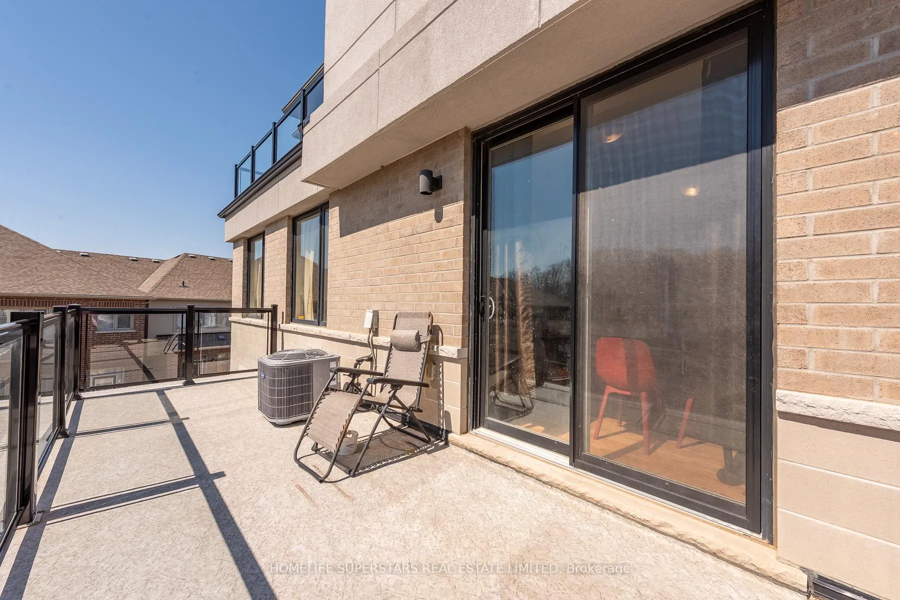 Photo 45 of Unit 3, 10 Knotsberry Circle, Brampton, Bram West — HOMEH